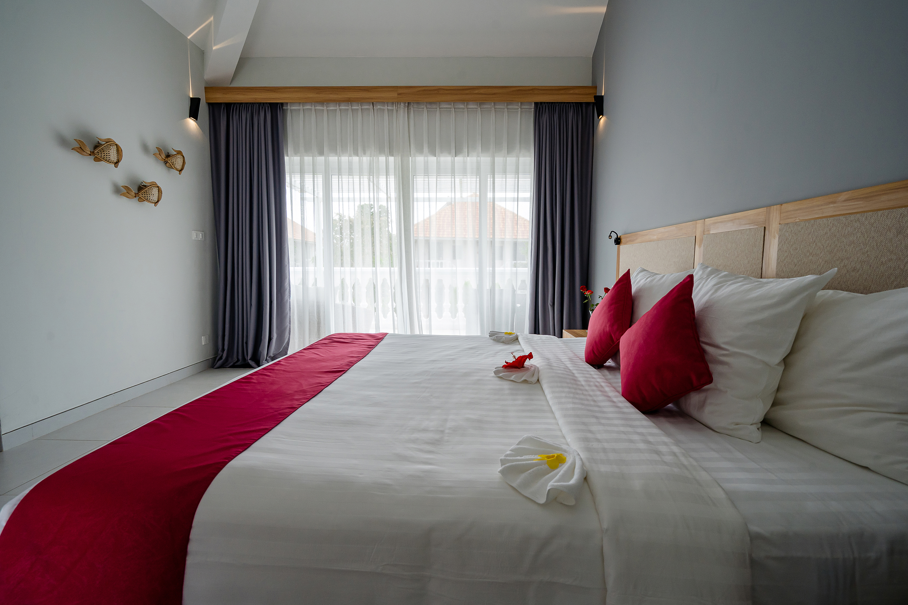 Villa Pool View King Bed