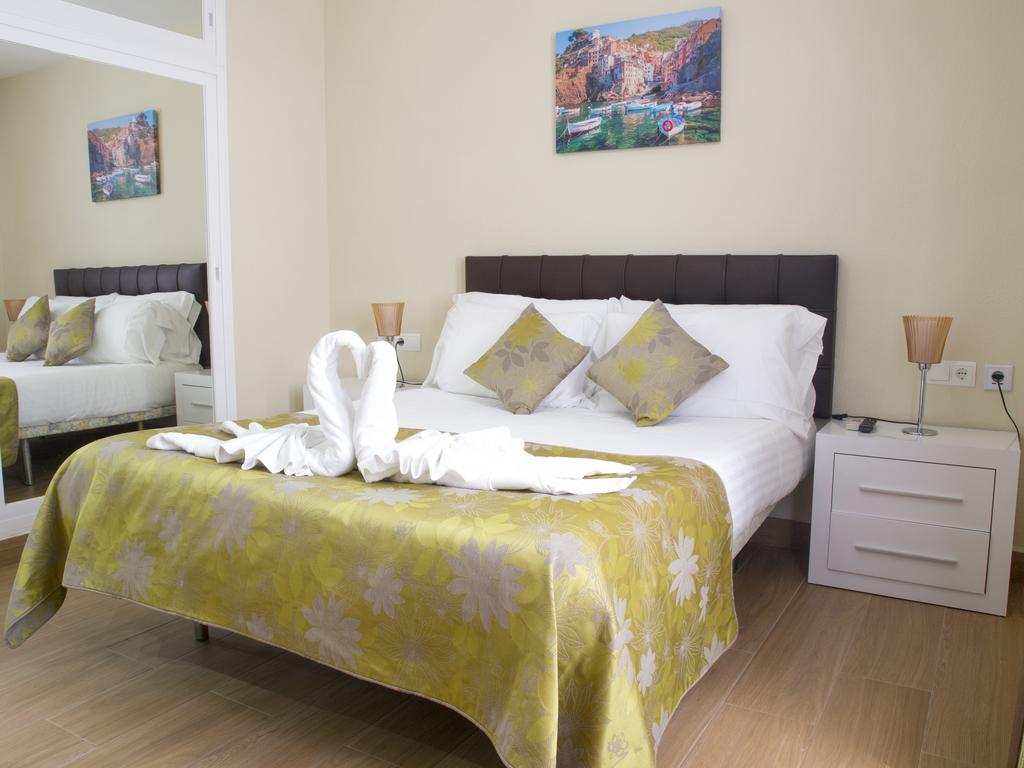 Suite Two Bedrooms One Bathroom