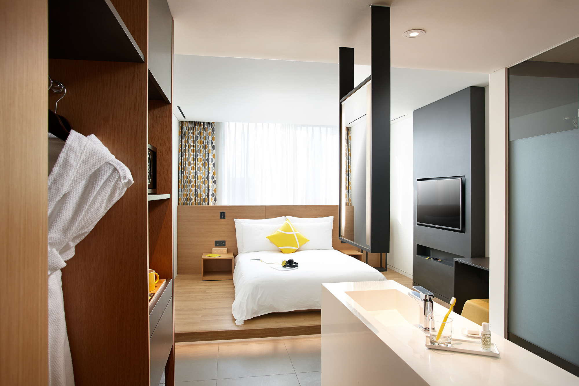 Double Superior with Views