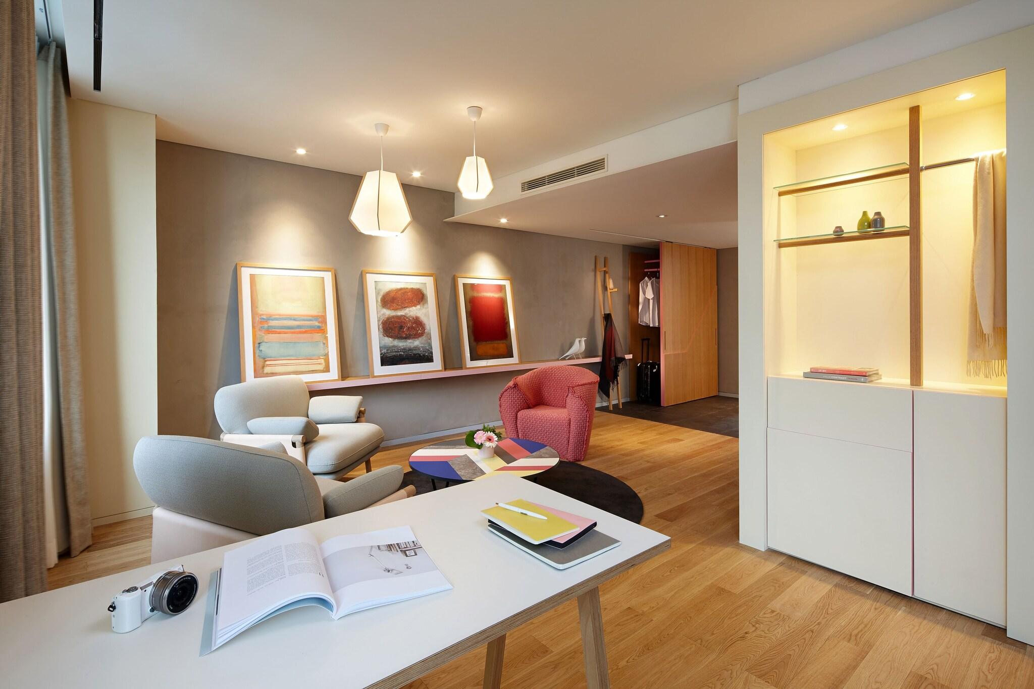 Family Room Superior