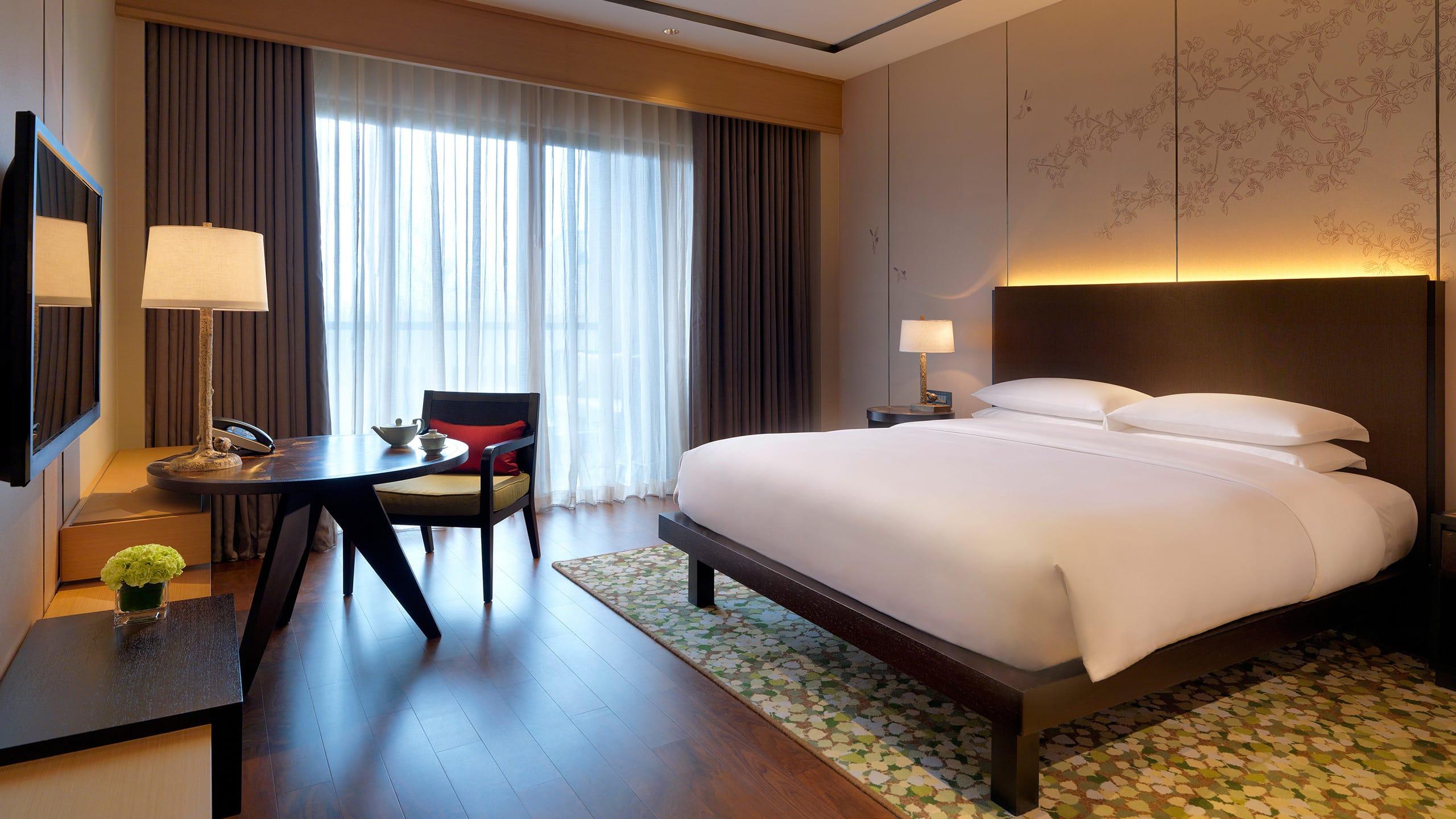 Double King Size Bed