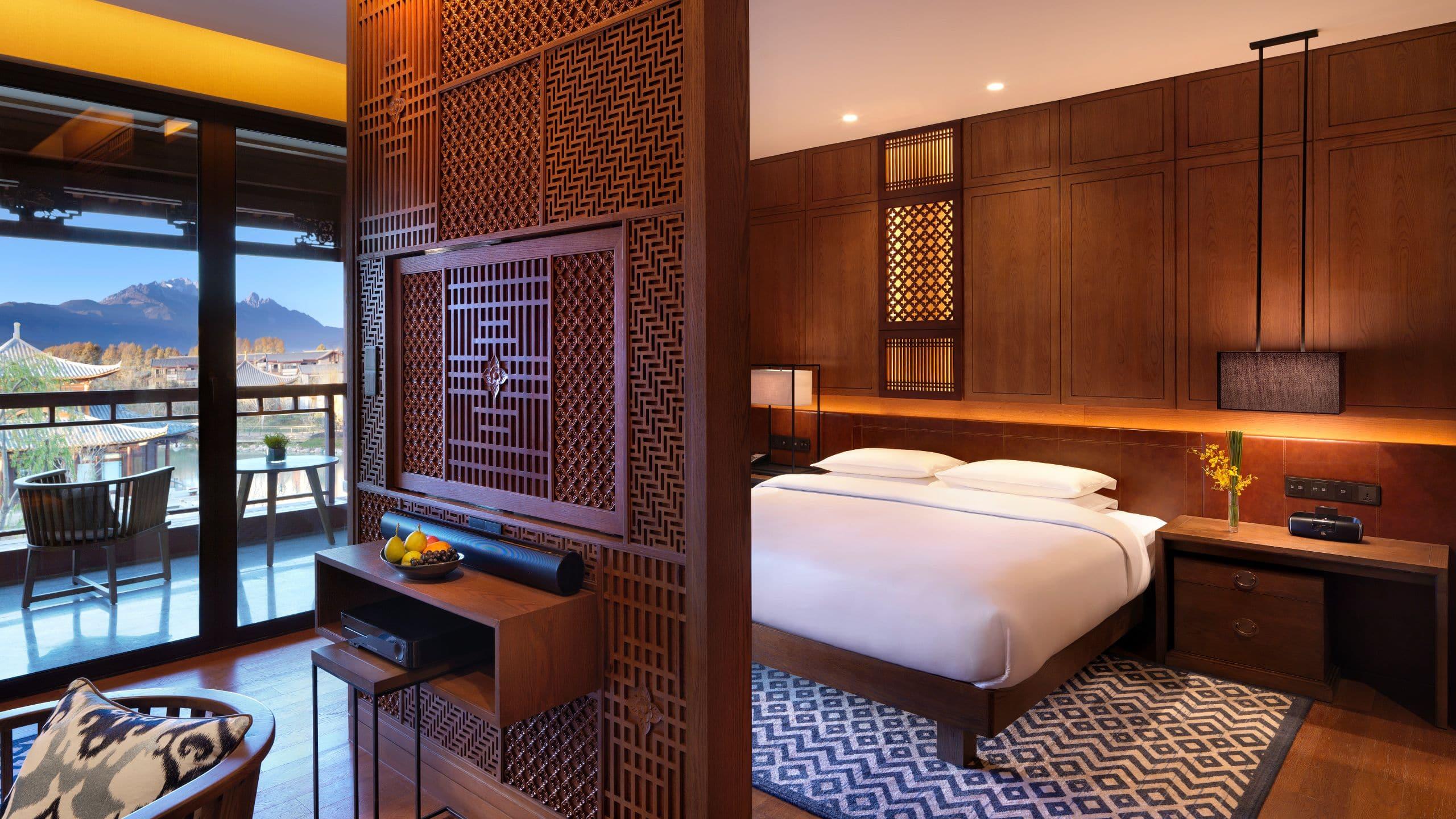 Double Deluxe King Bed