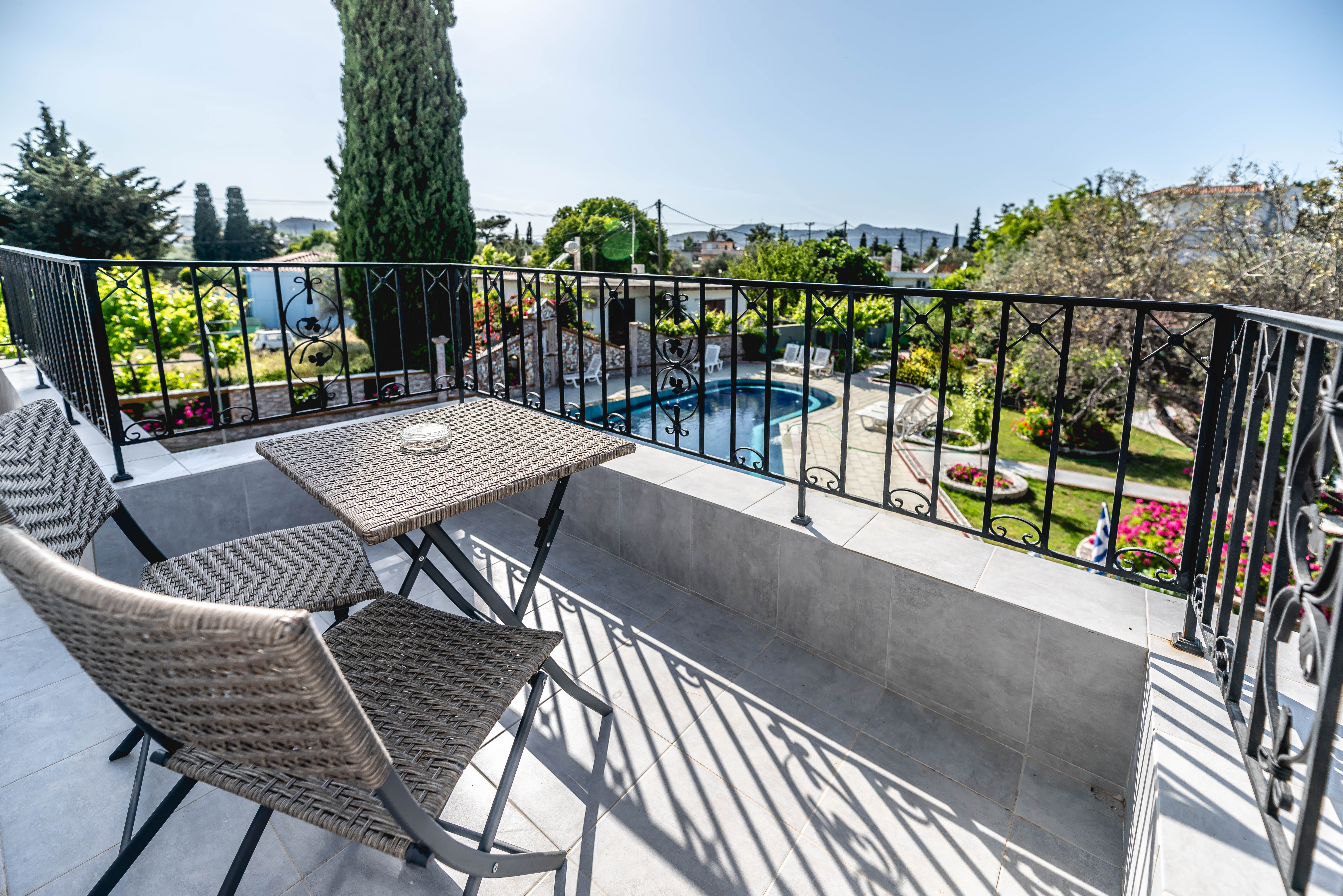 Double or Twin Standard