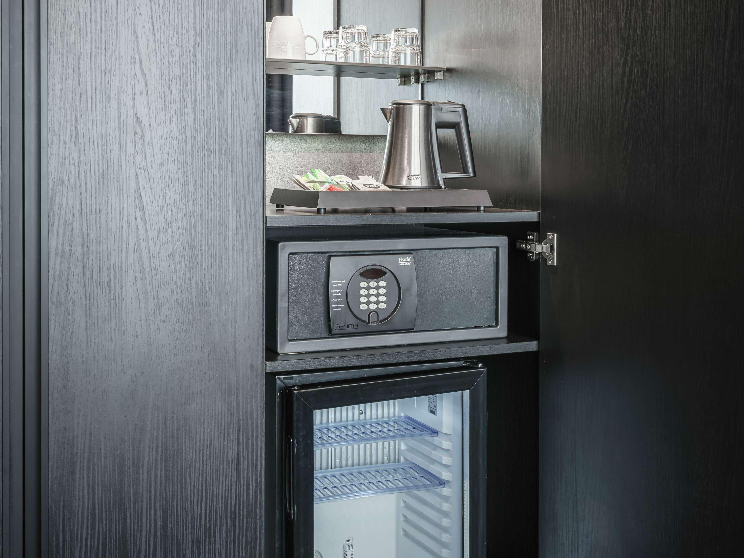 Double Classic Double Bed