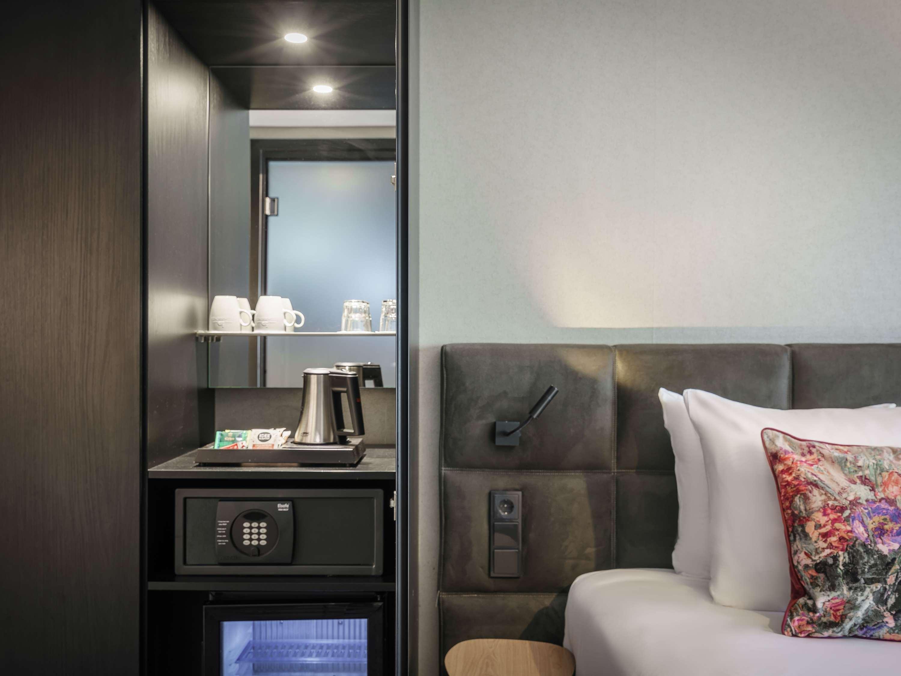 Double Classic Double Bed