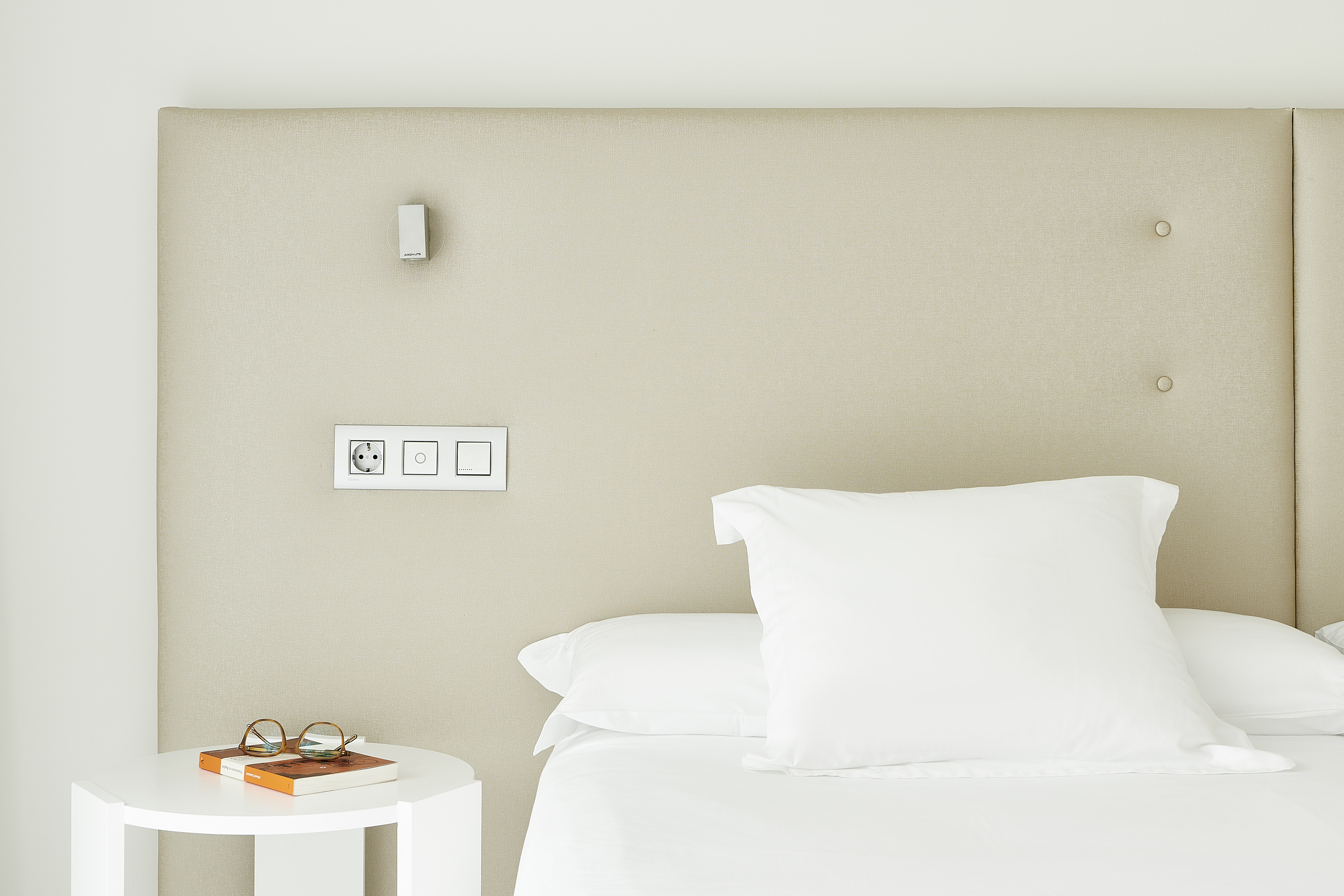 Double Single Sea Front