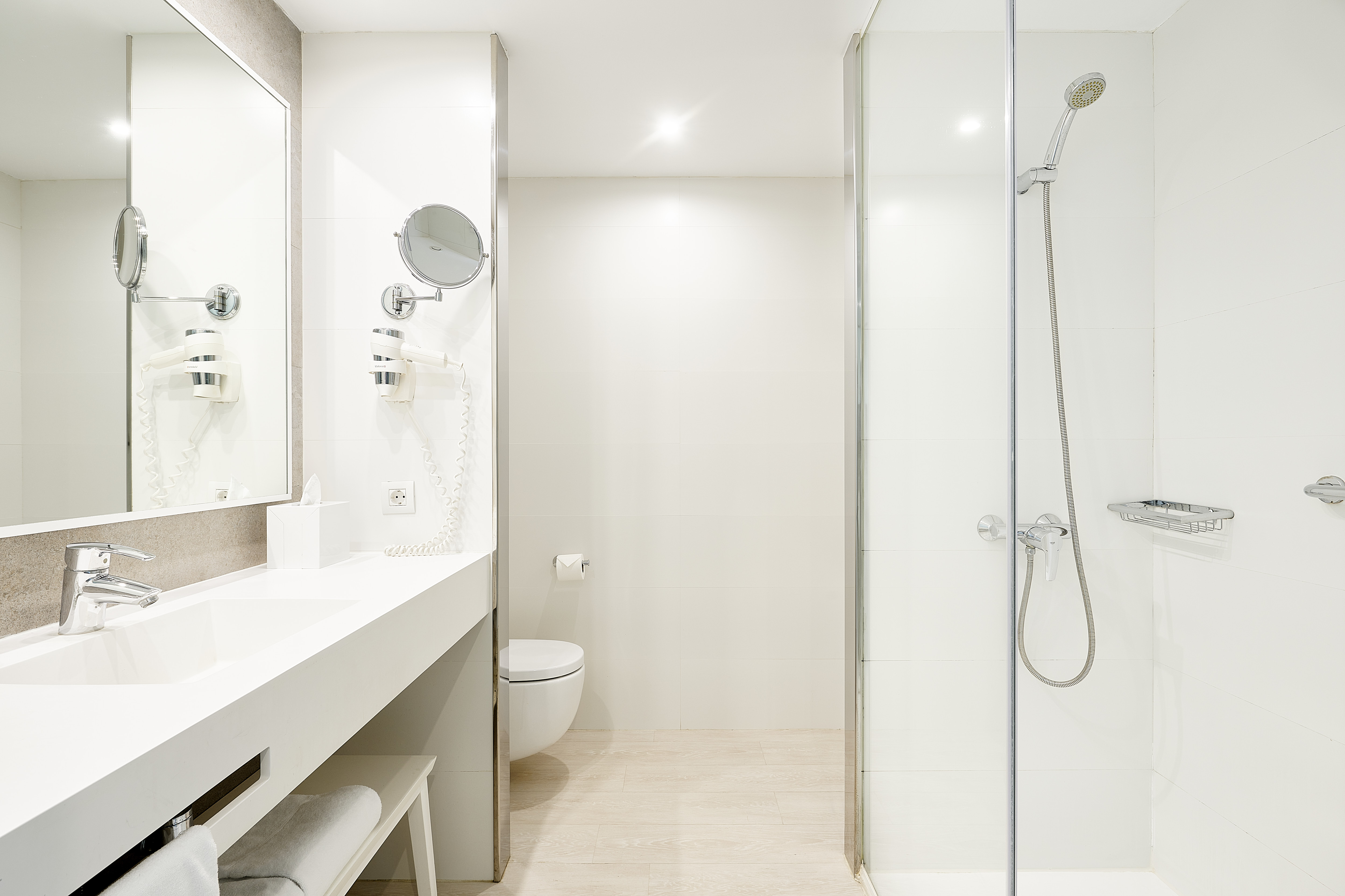 Double or Twin Sea Front