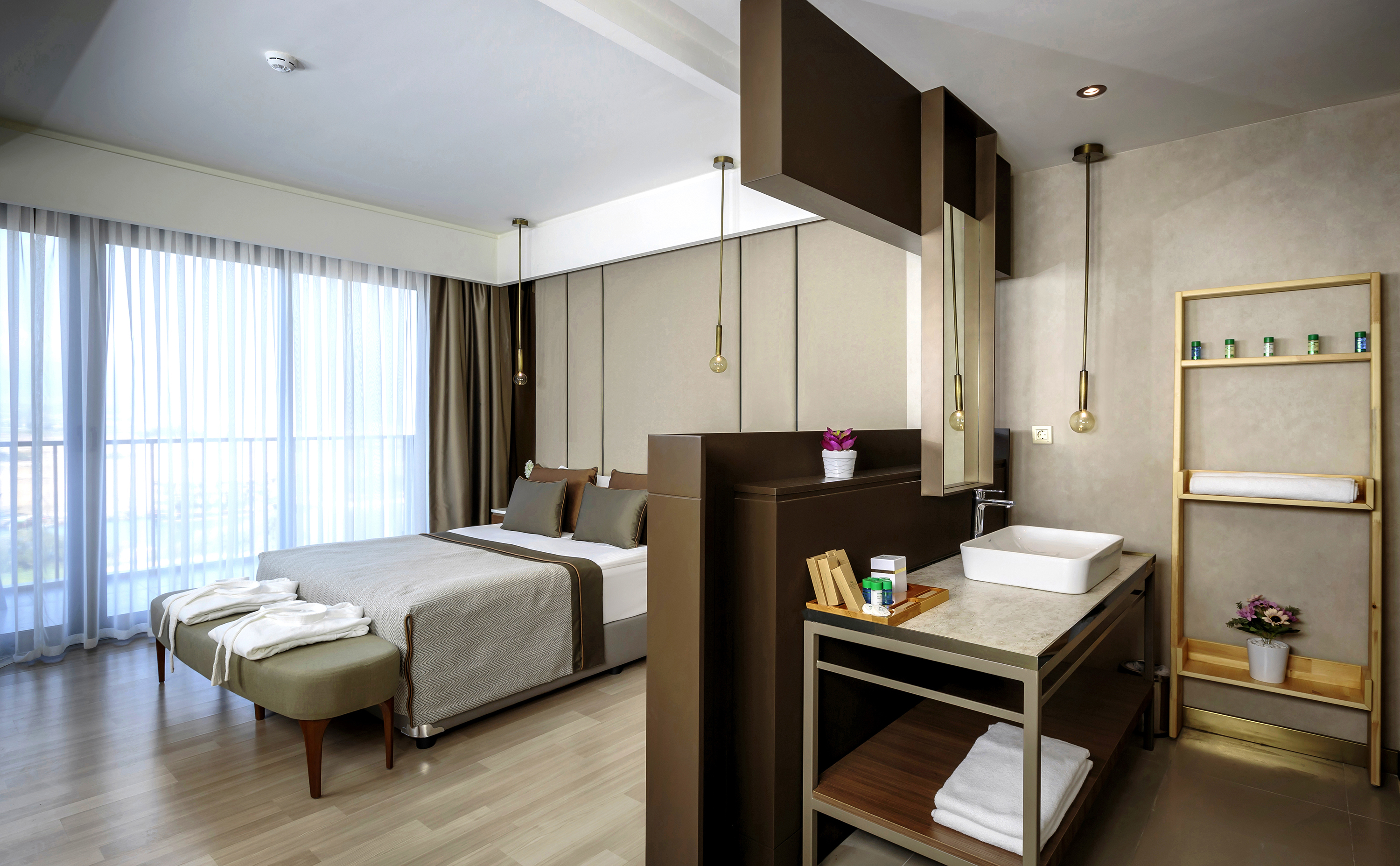 Family Room Connecting Room