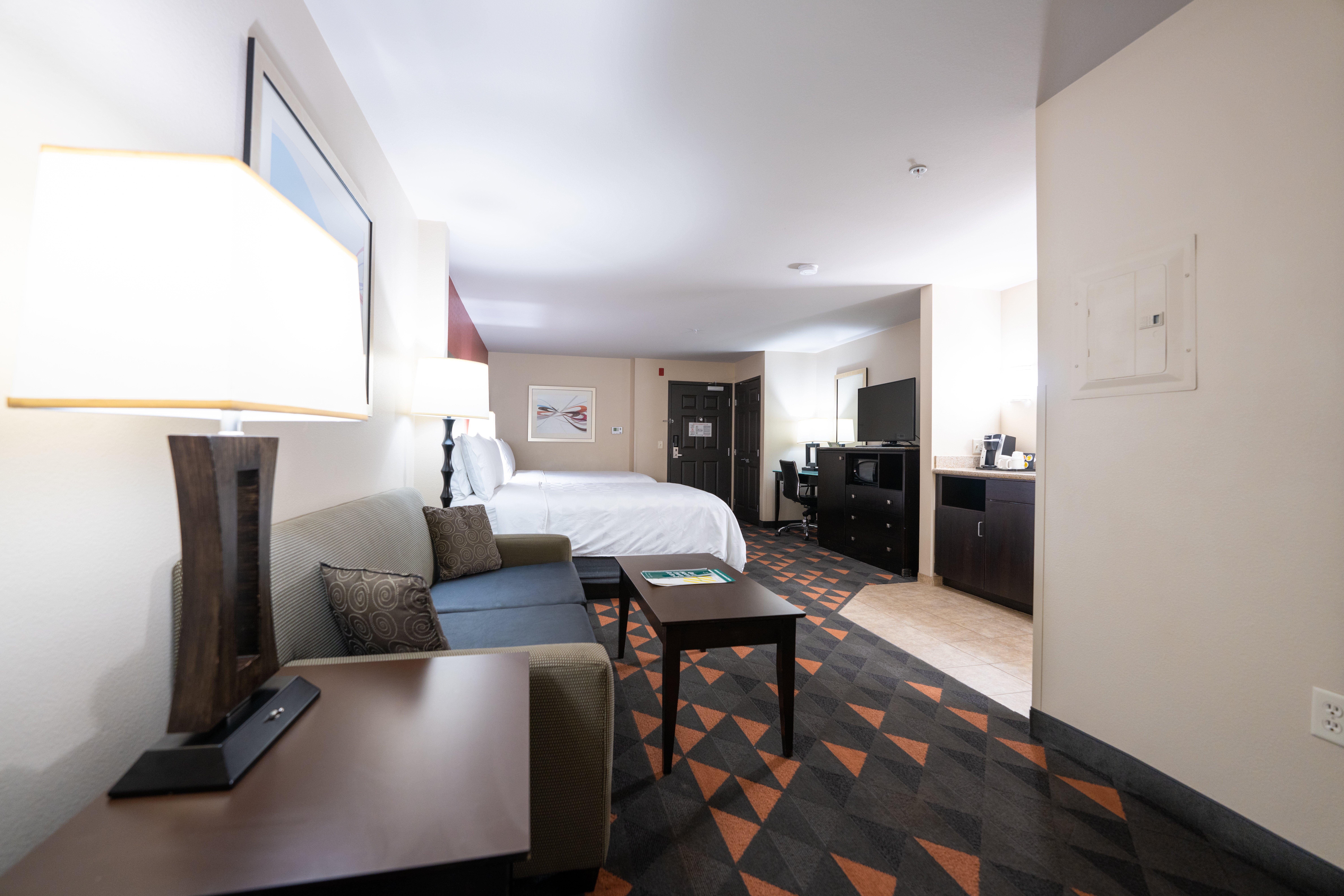 Suite Two Queen Beds