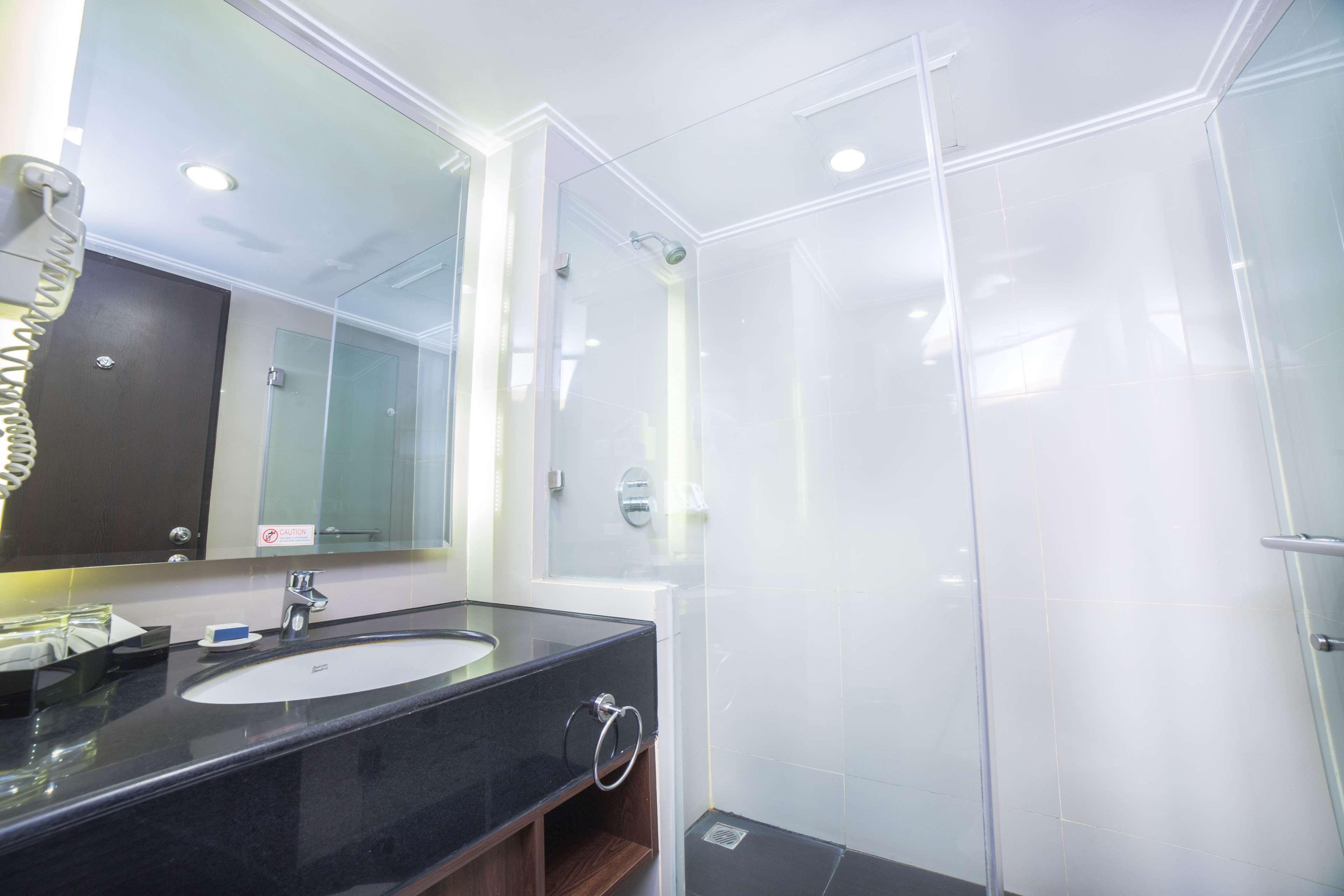 Room Queen Bed Non Smoking