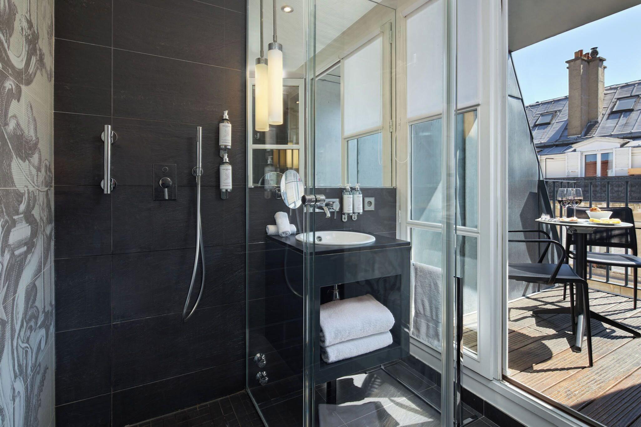 Double Queen Size Bed