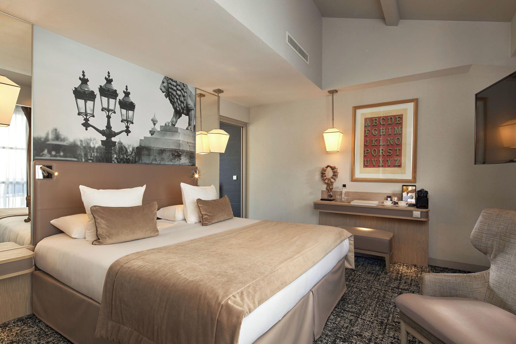 Double Queen Size Bed