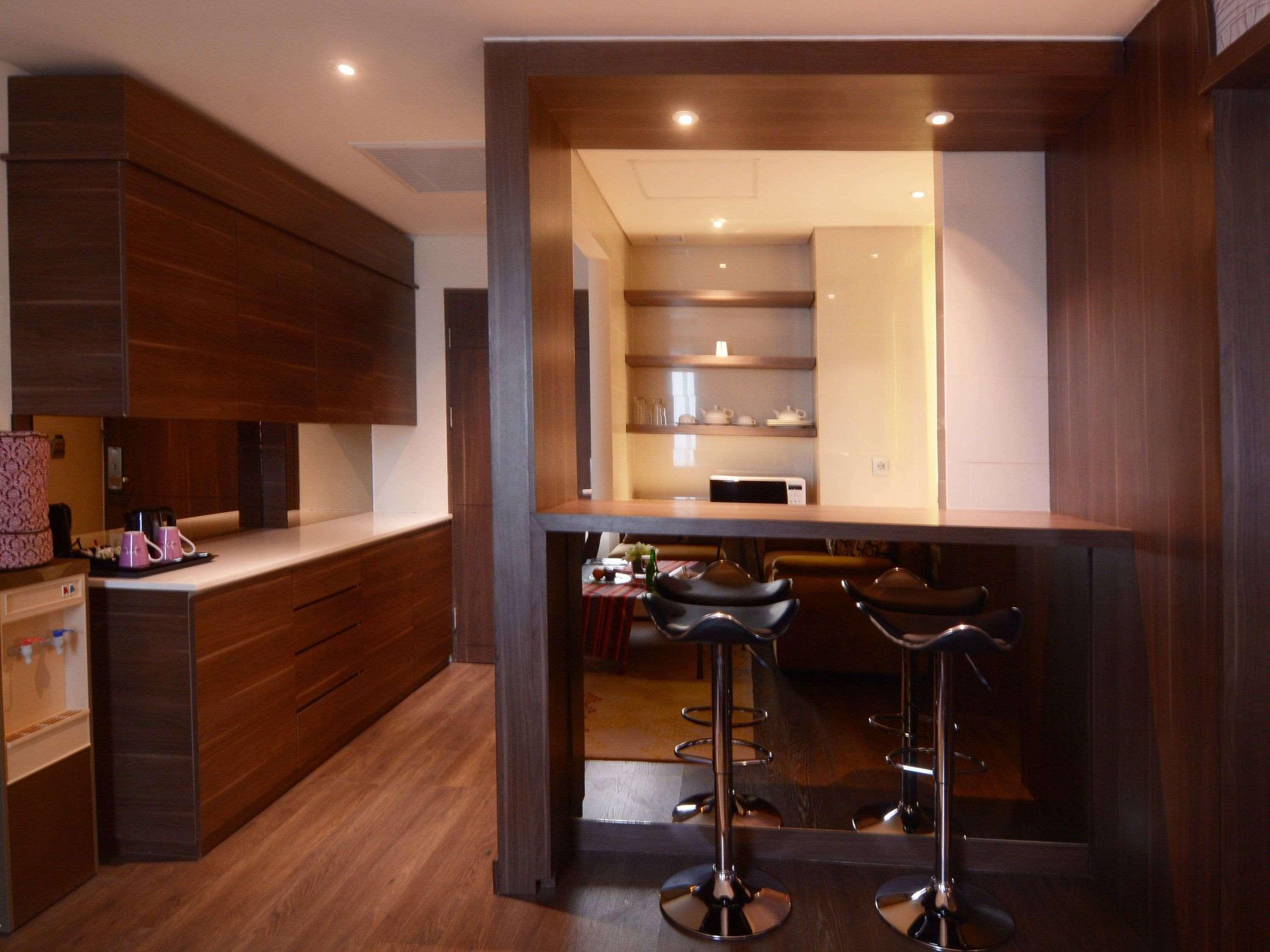 Suite Business King Bed