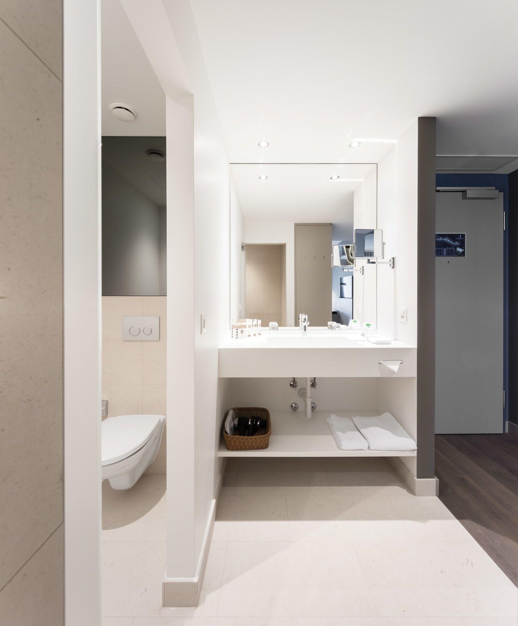 Twin Deluxe Garden View