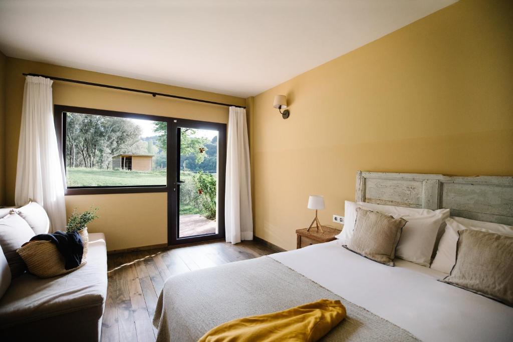 Double or Twin Capacity 1