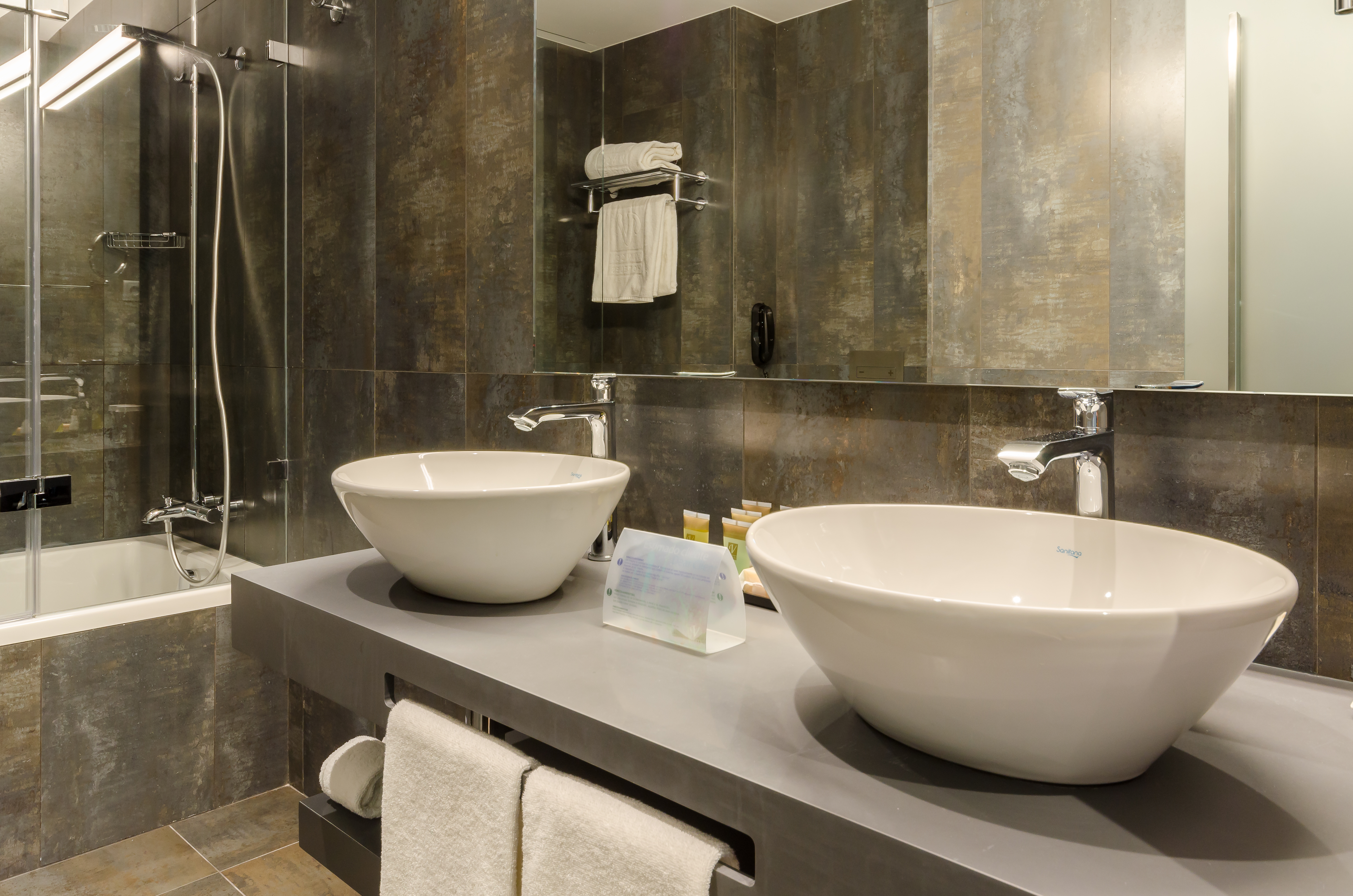 Double Single Superior