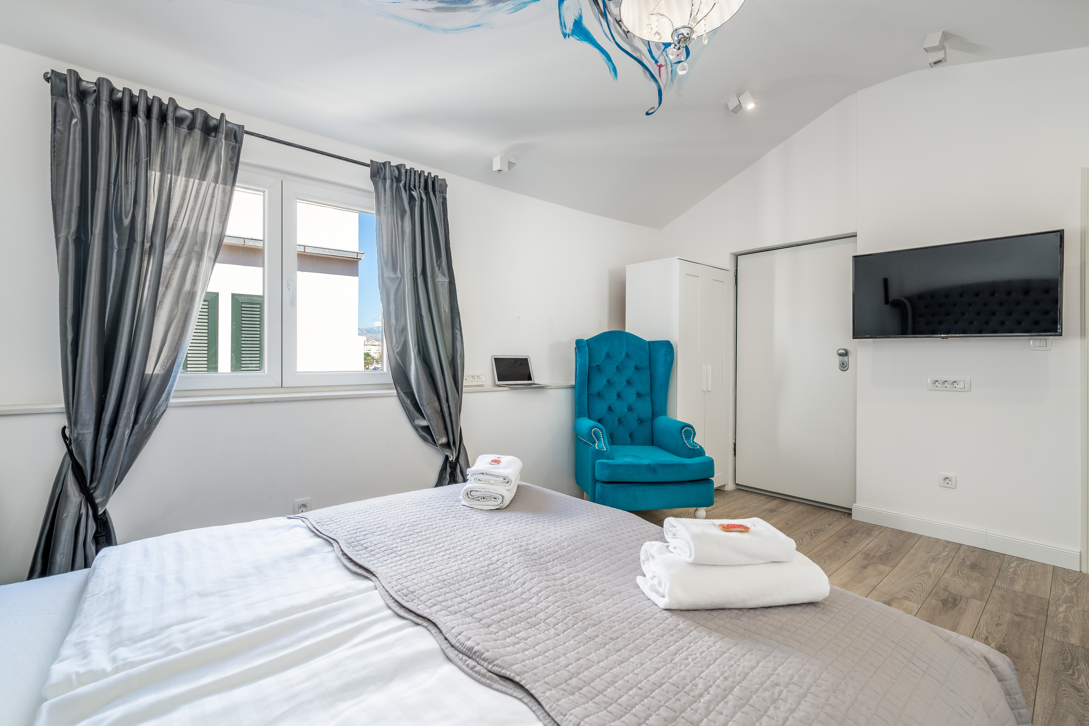 Double Deluxe Sea Front