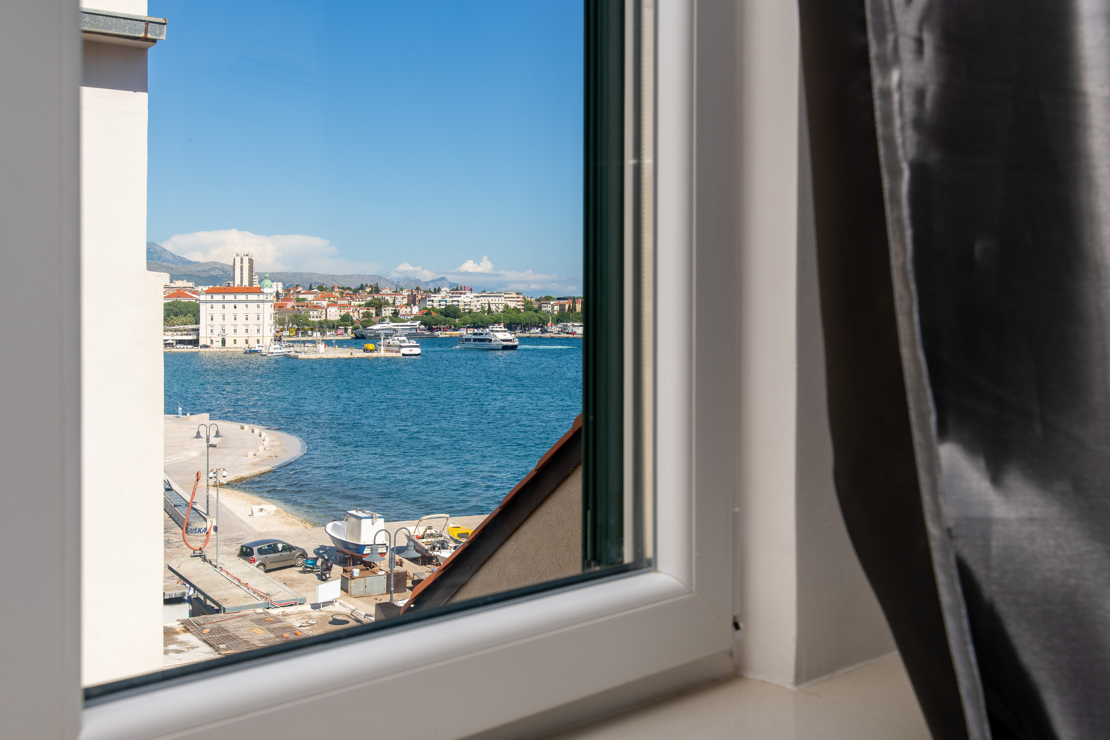 Double Deluxe Sea Front