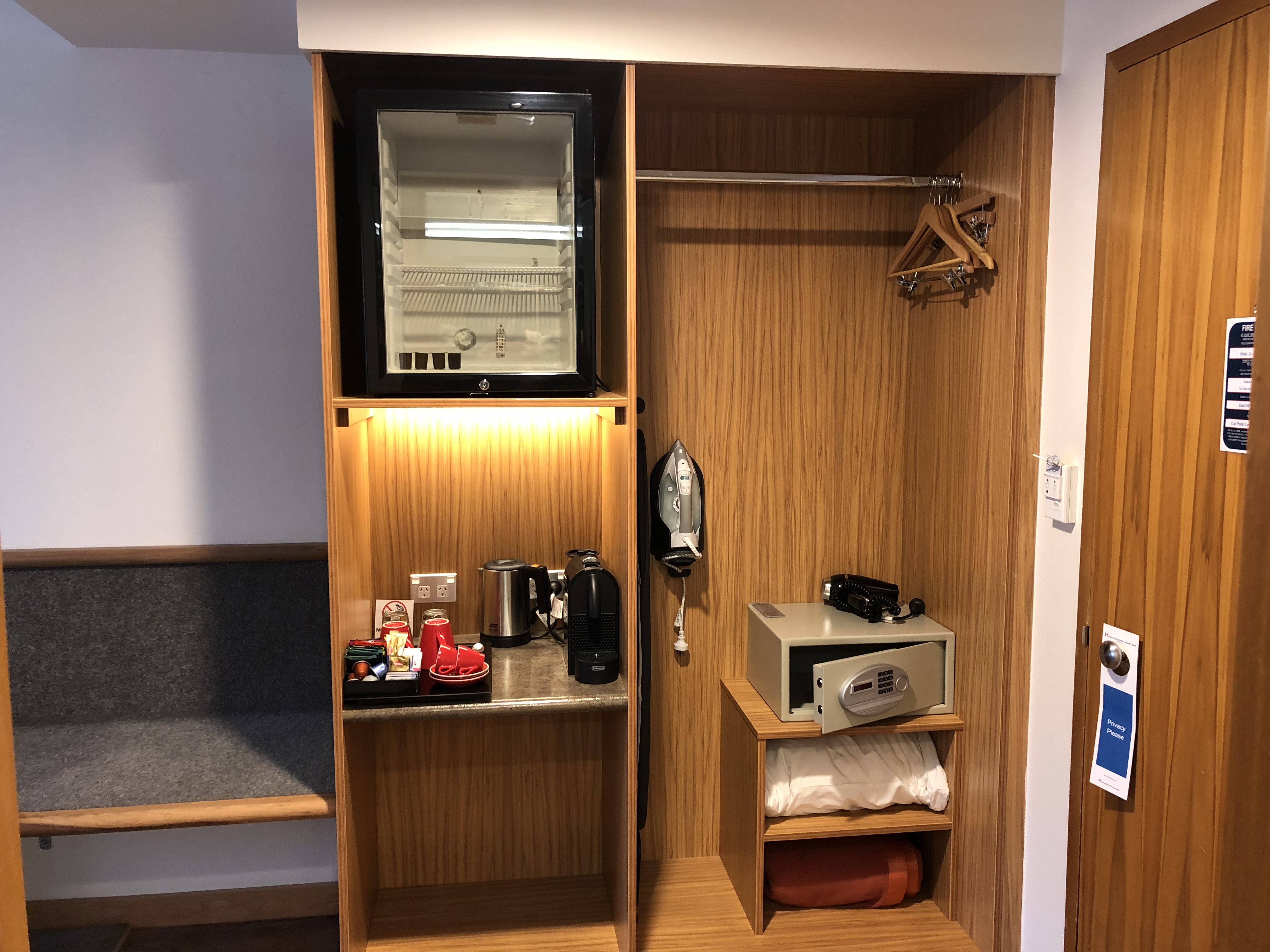 Double Deluxe One Bed