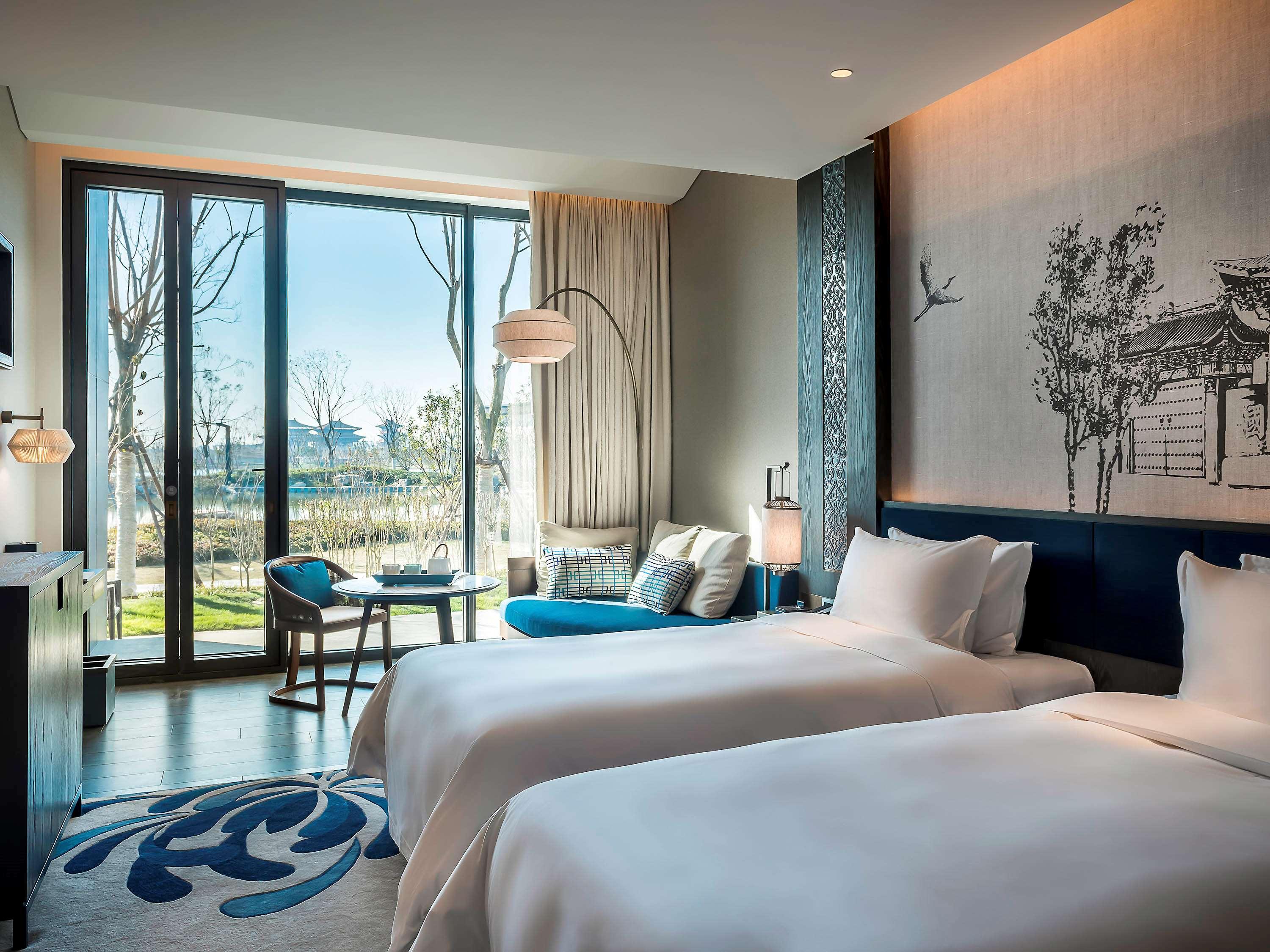 Twin Deluxe Garden View