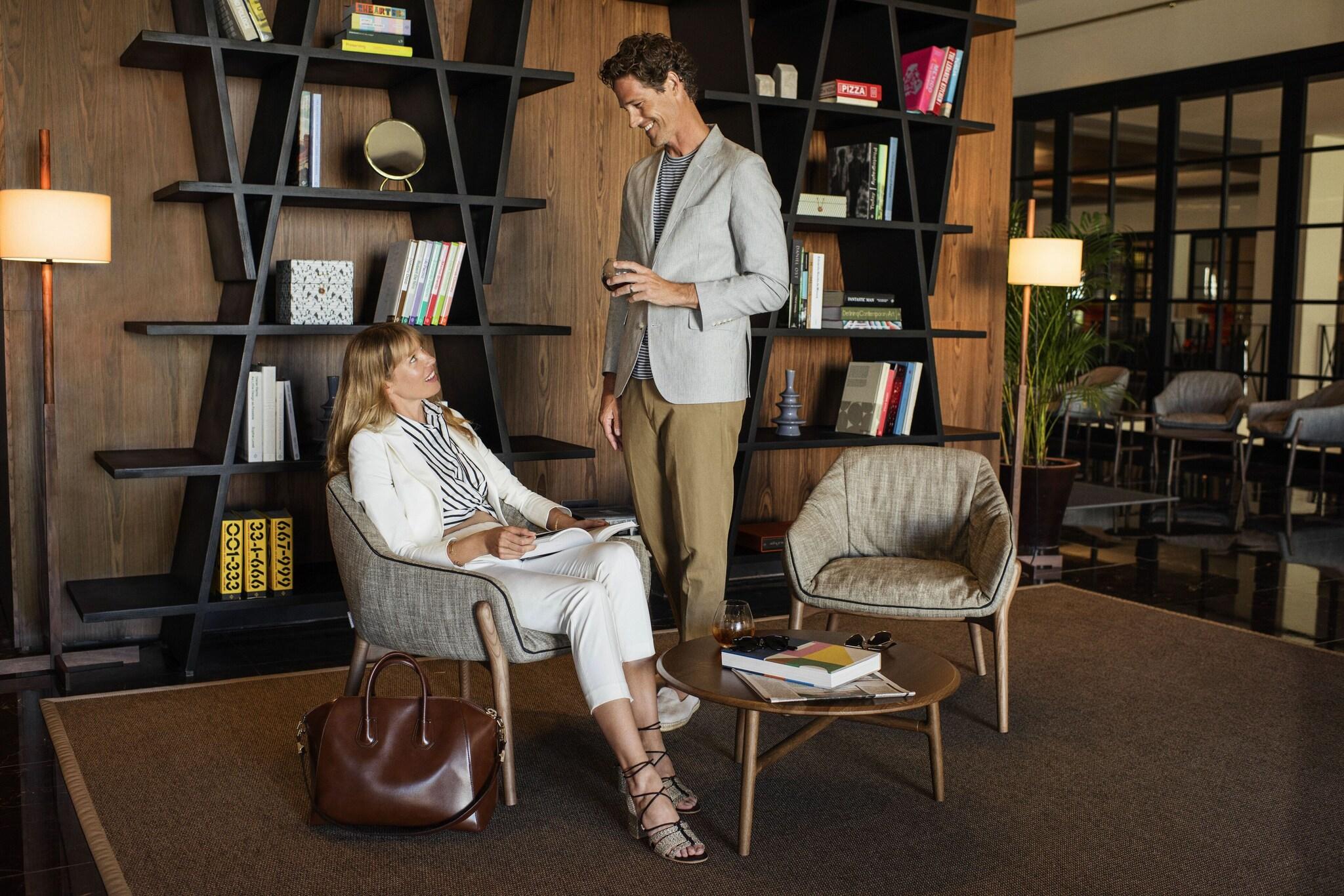 Junior Suite Club King Bed