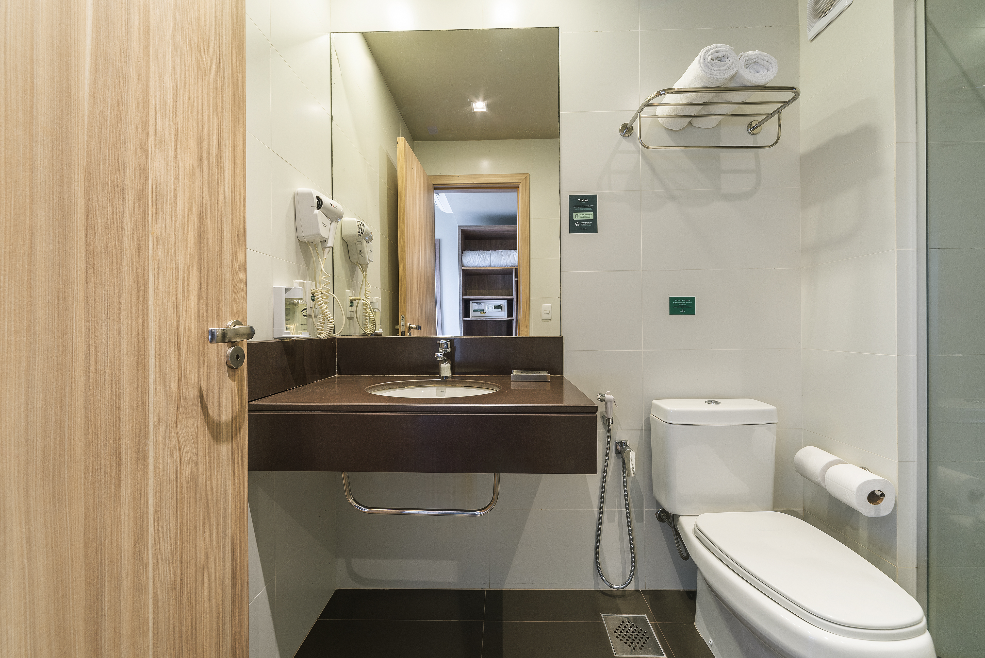 Single Mountain View