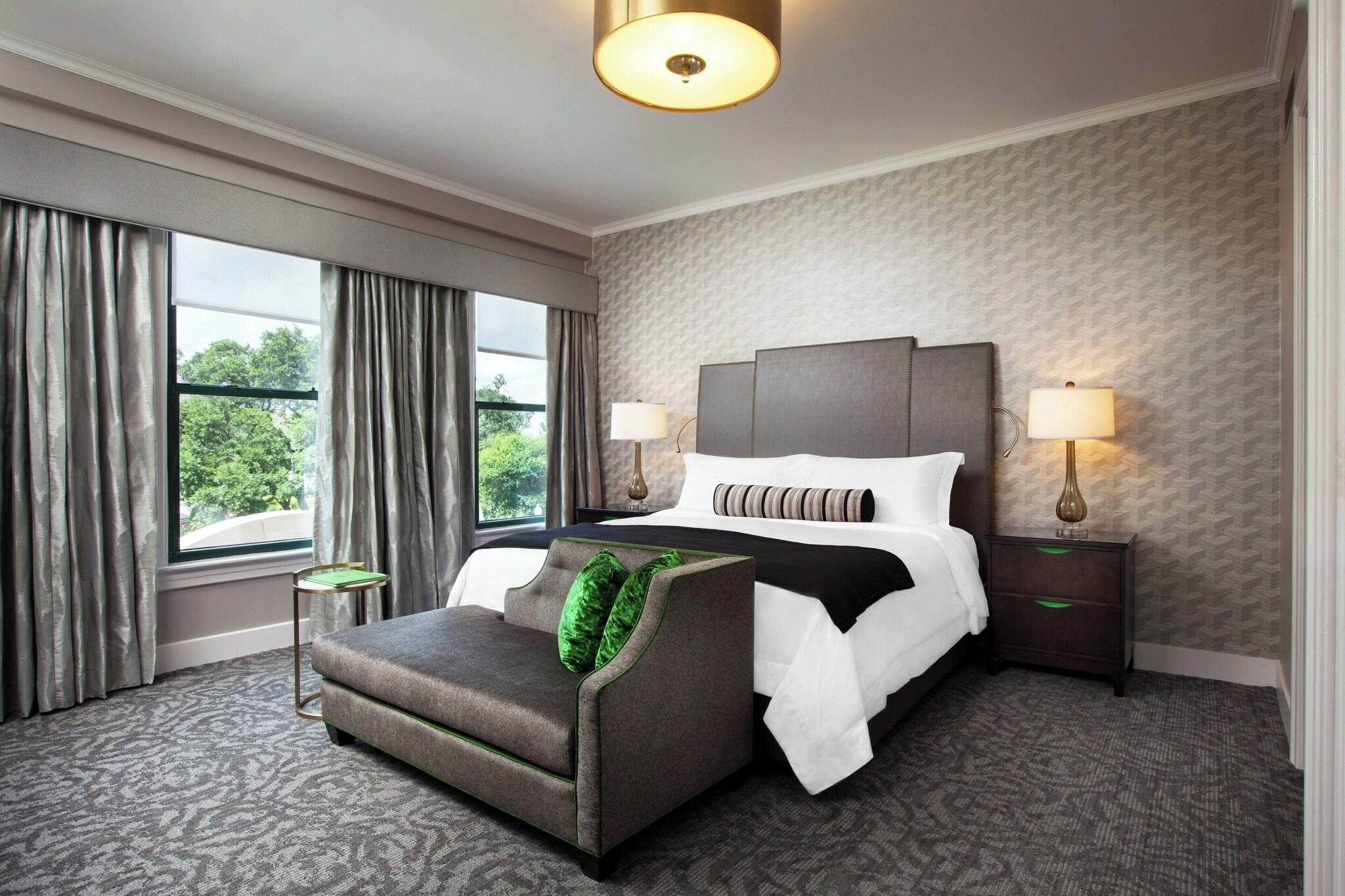 Double Garden View King Bed