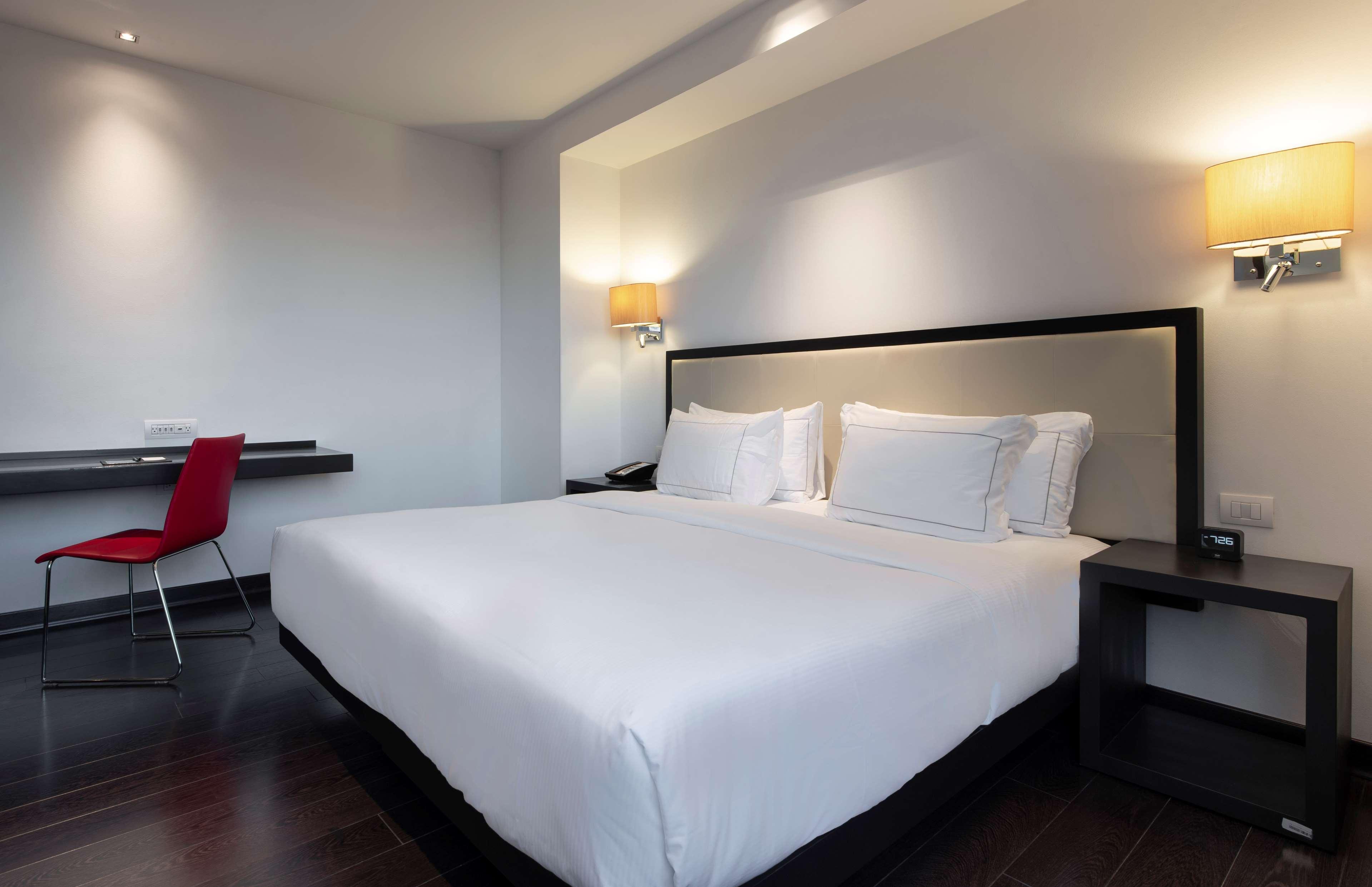 Junior Suite King Size Bed