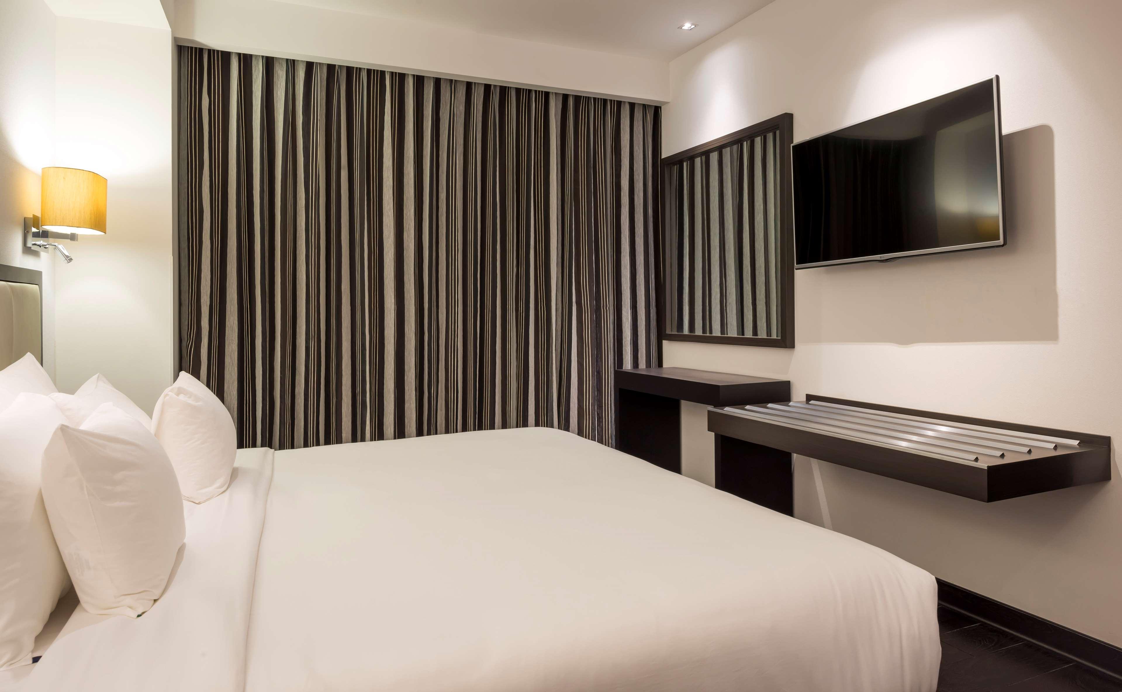 Double Deluxe Guest Room