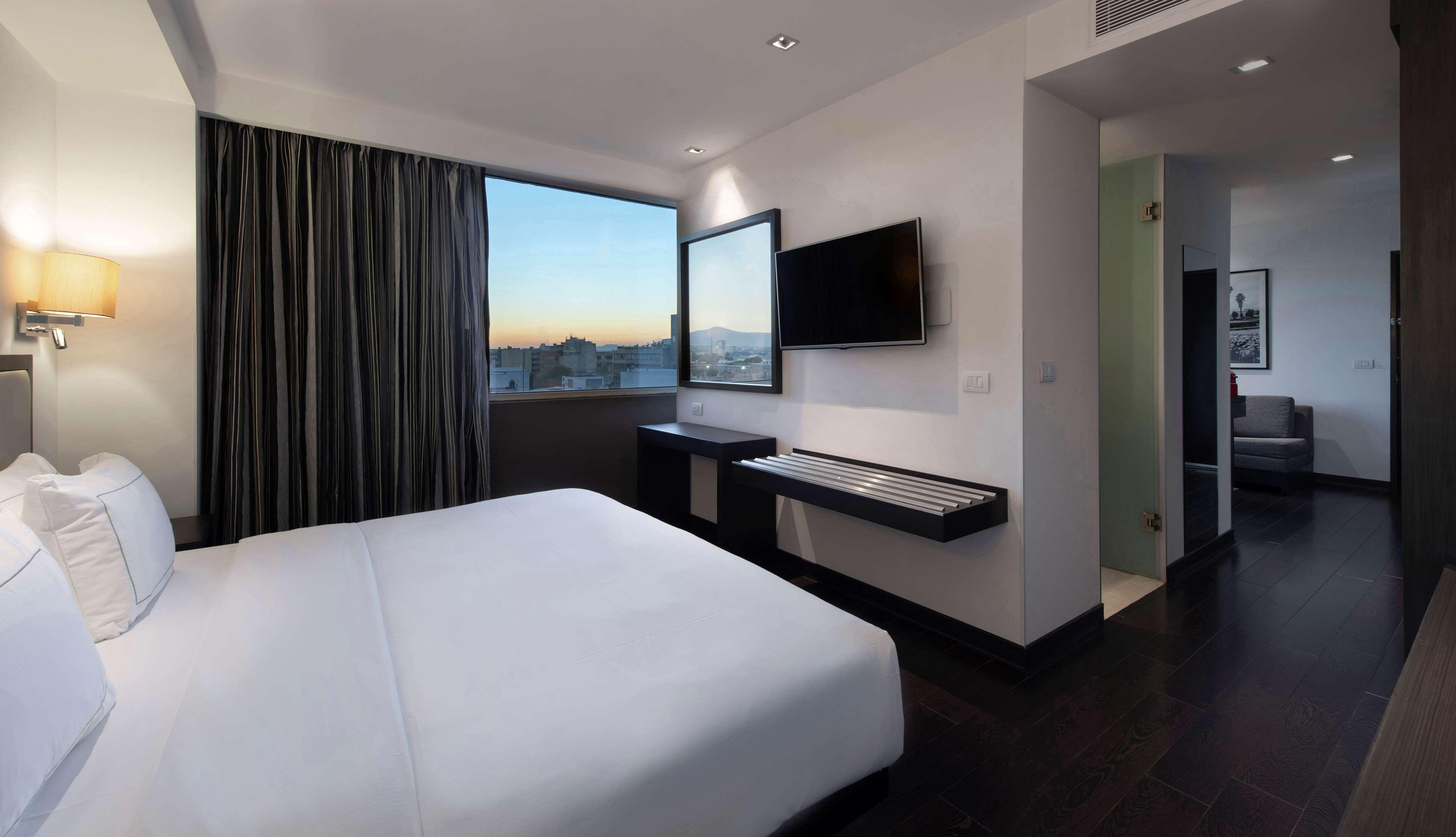 Double Deluxe Guest Room