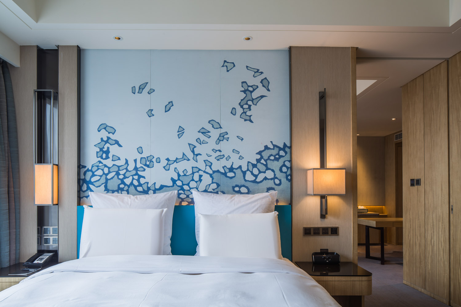 Suite Deluxe King Bed