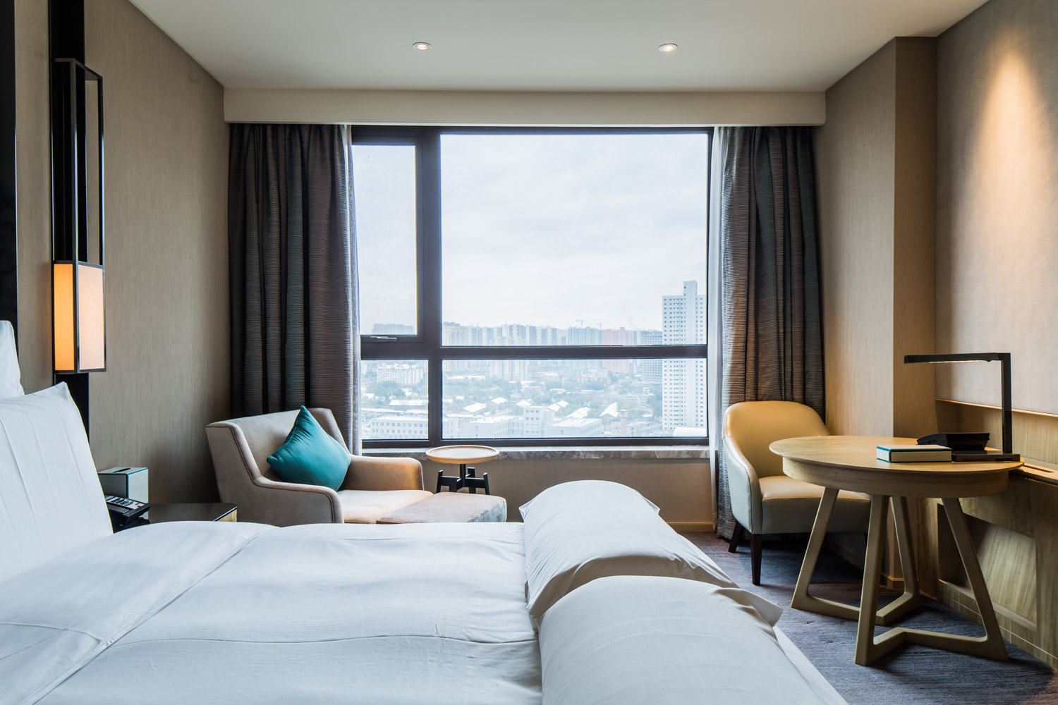 Double Deluxe King Bed