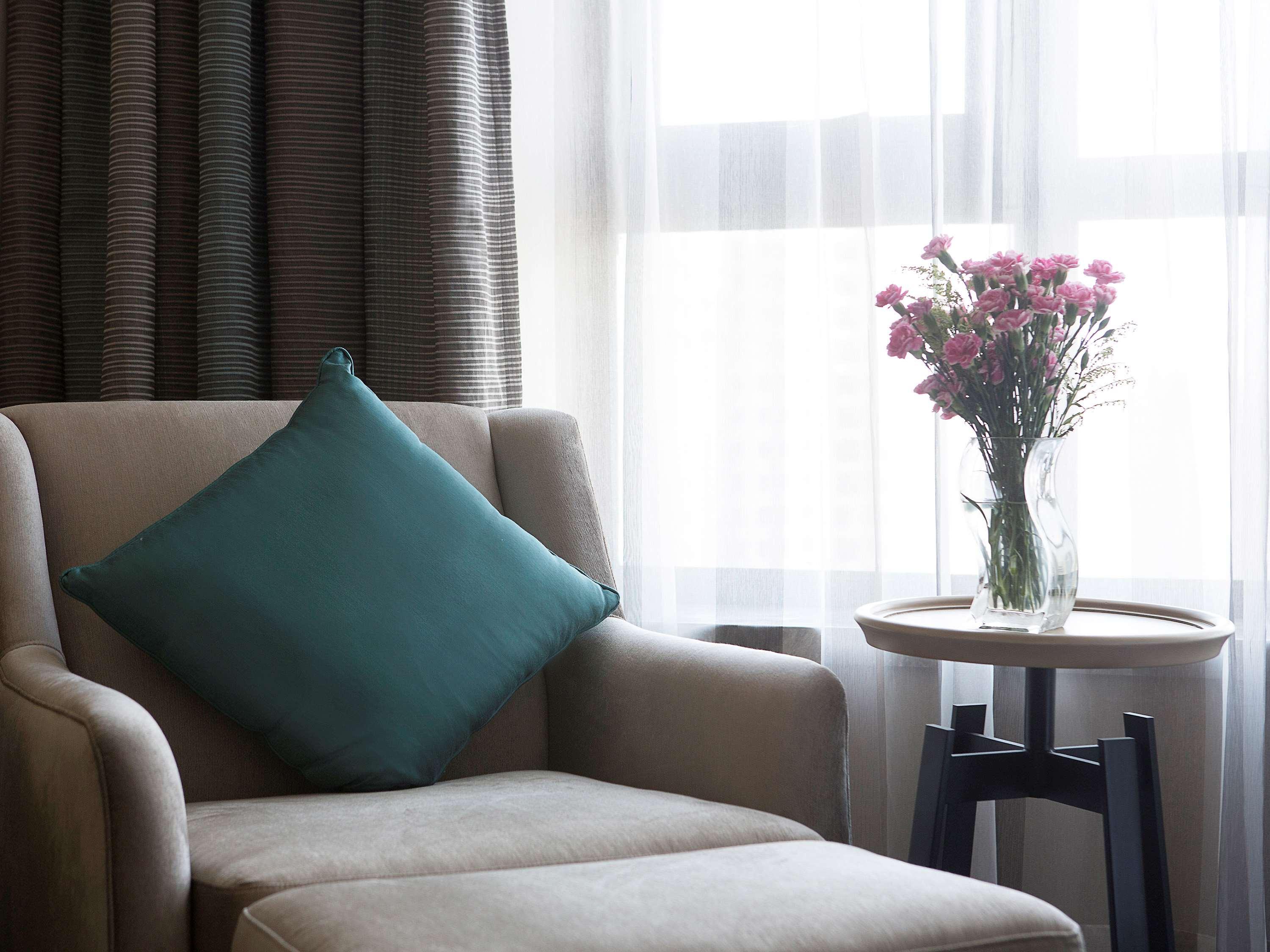 Suite Deluxe King Bed