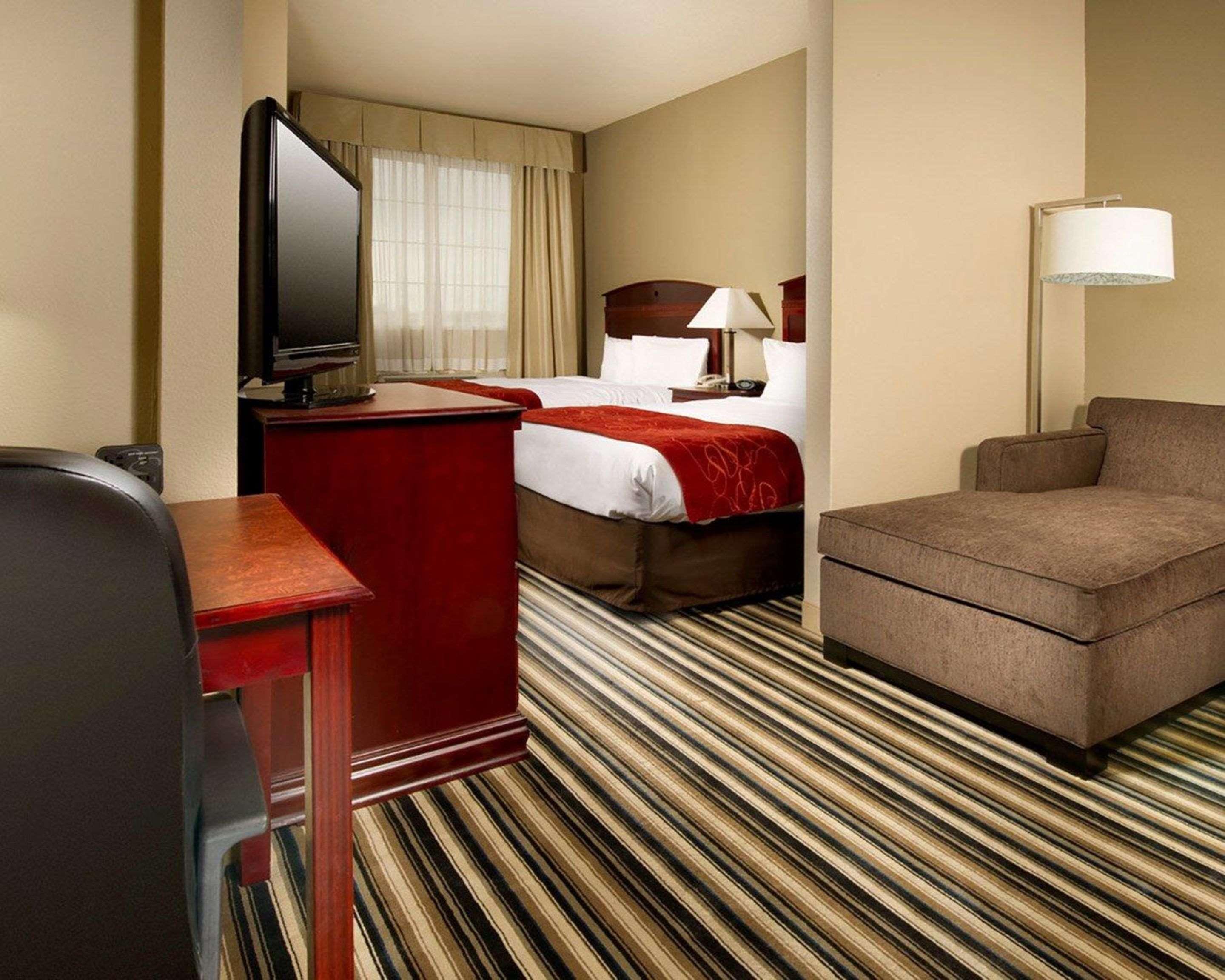 Suite Two Queen Beds