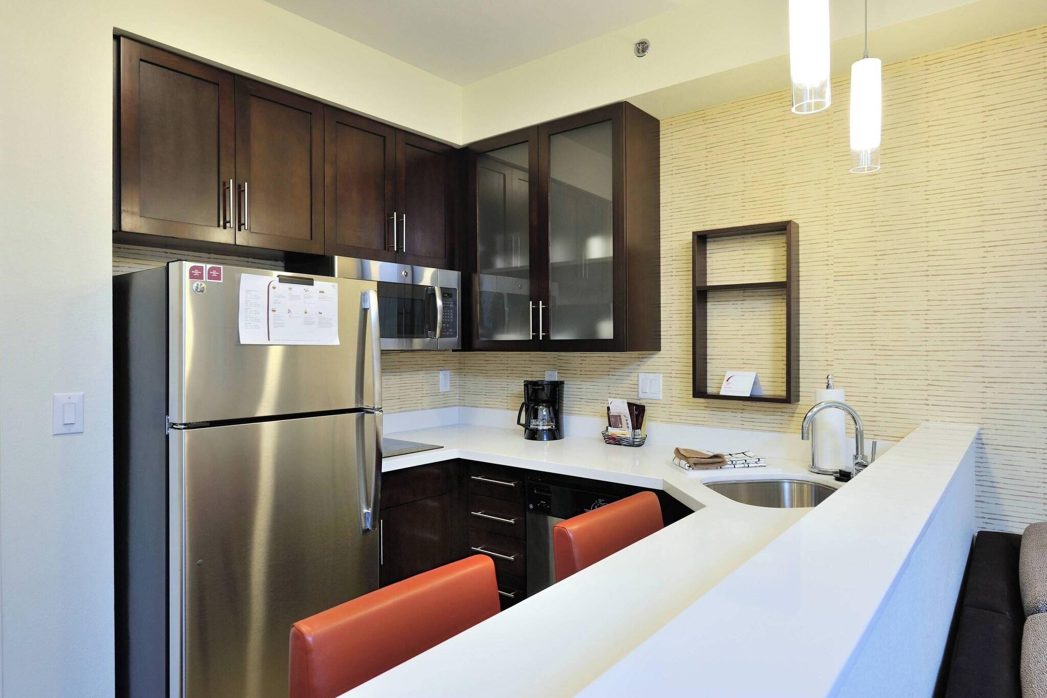 Studio King Size Bed