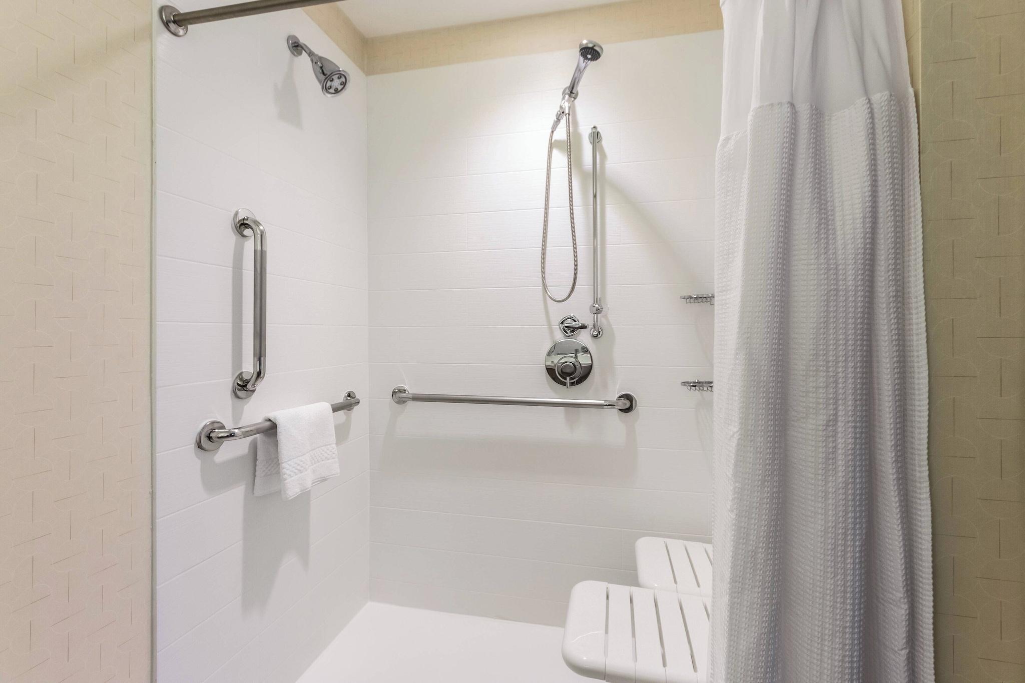 Studio King Size Bed