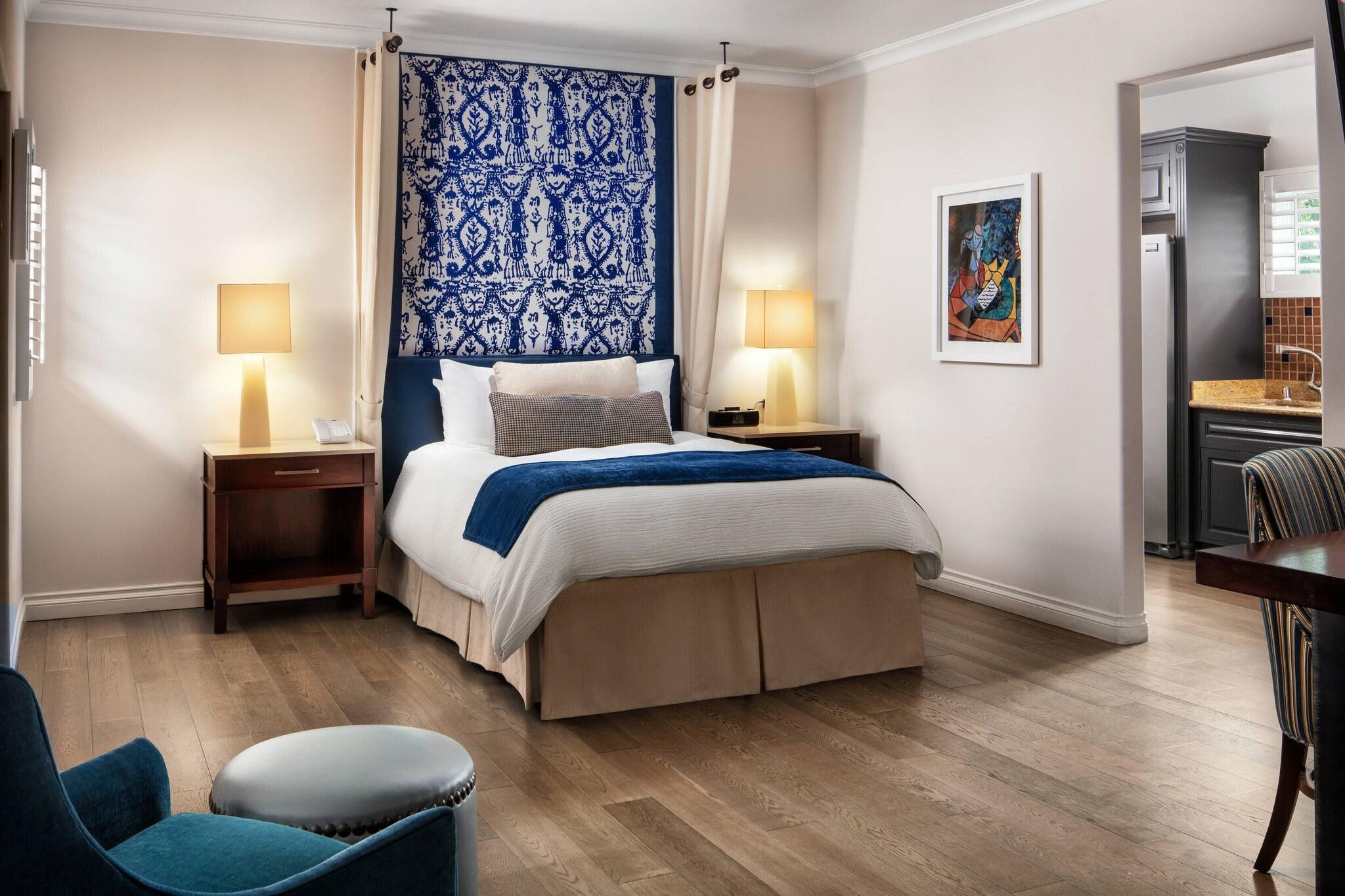 Suite Queen Size Bed