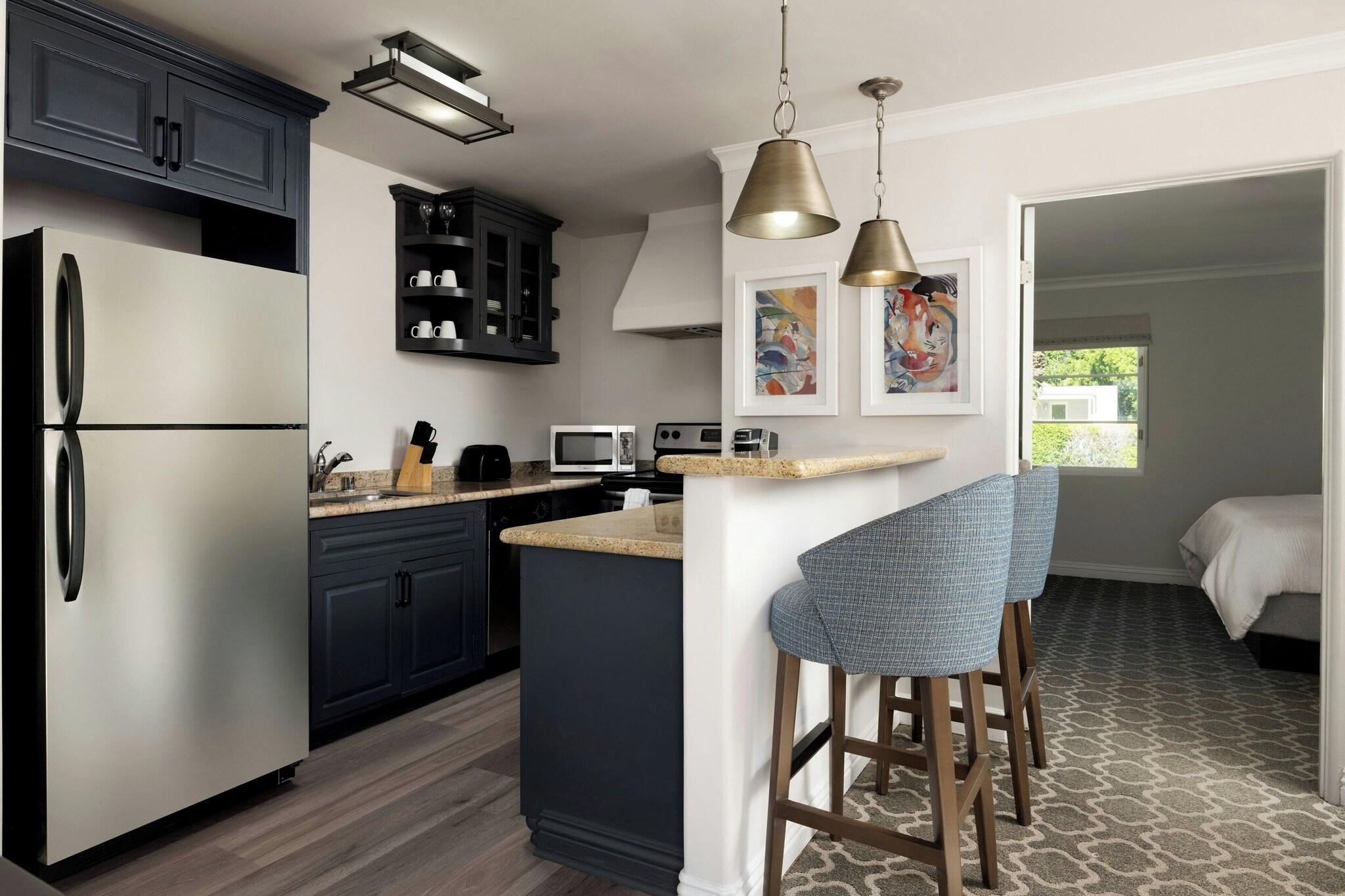 Suite Queen Size Bed