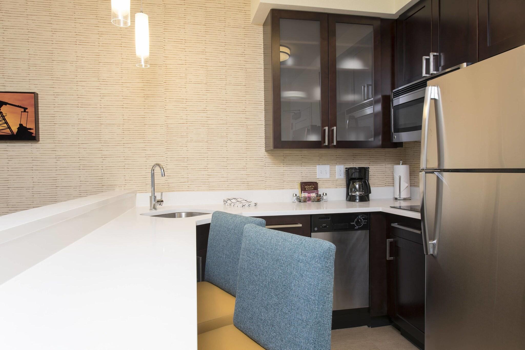 Studio King Size Bed