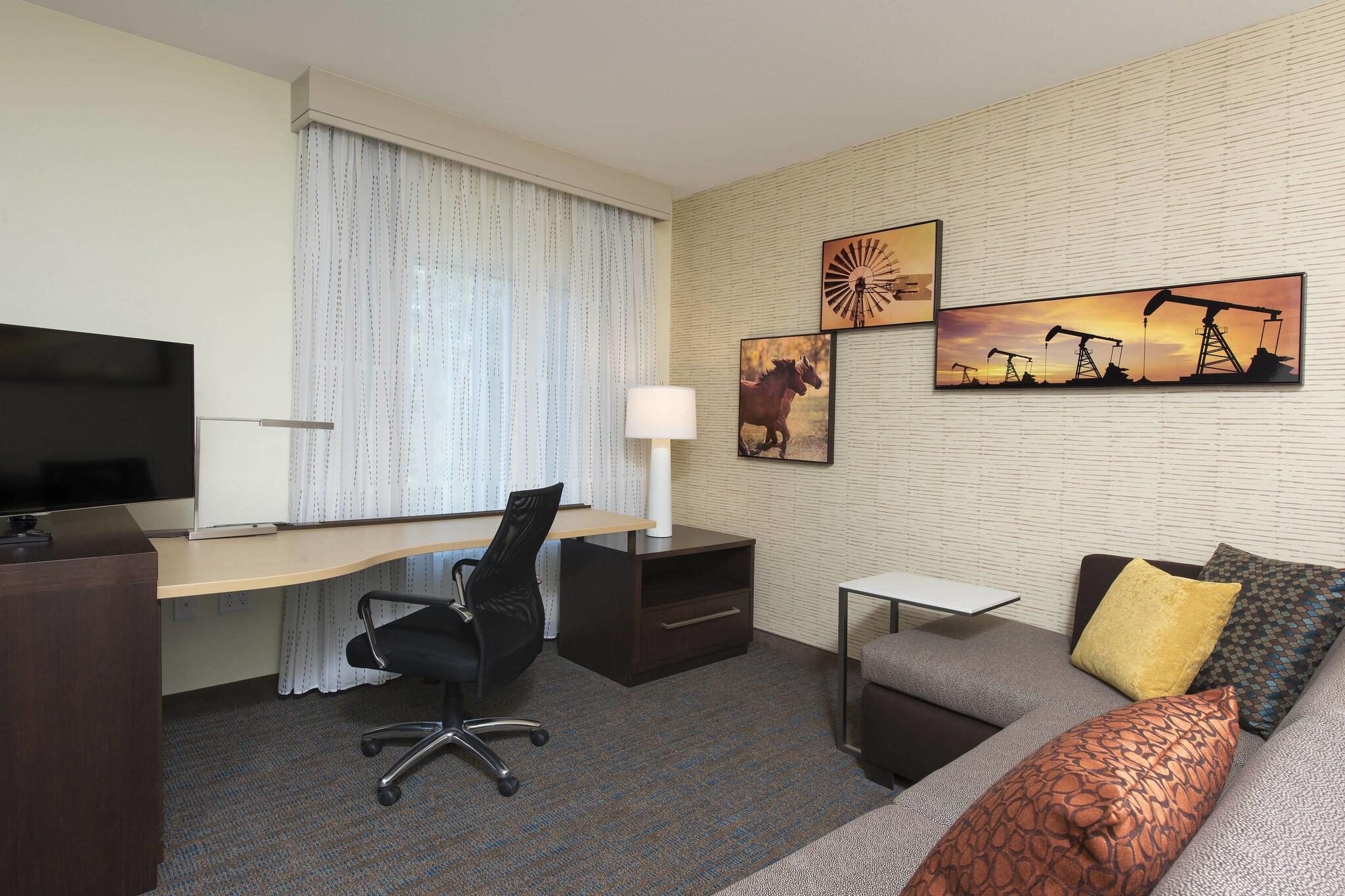 Studio King Size Bed