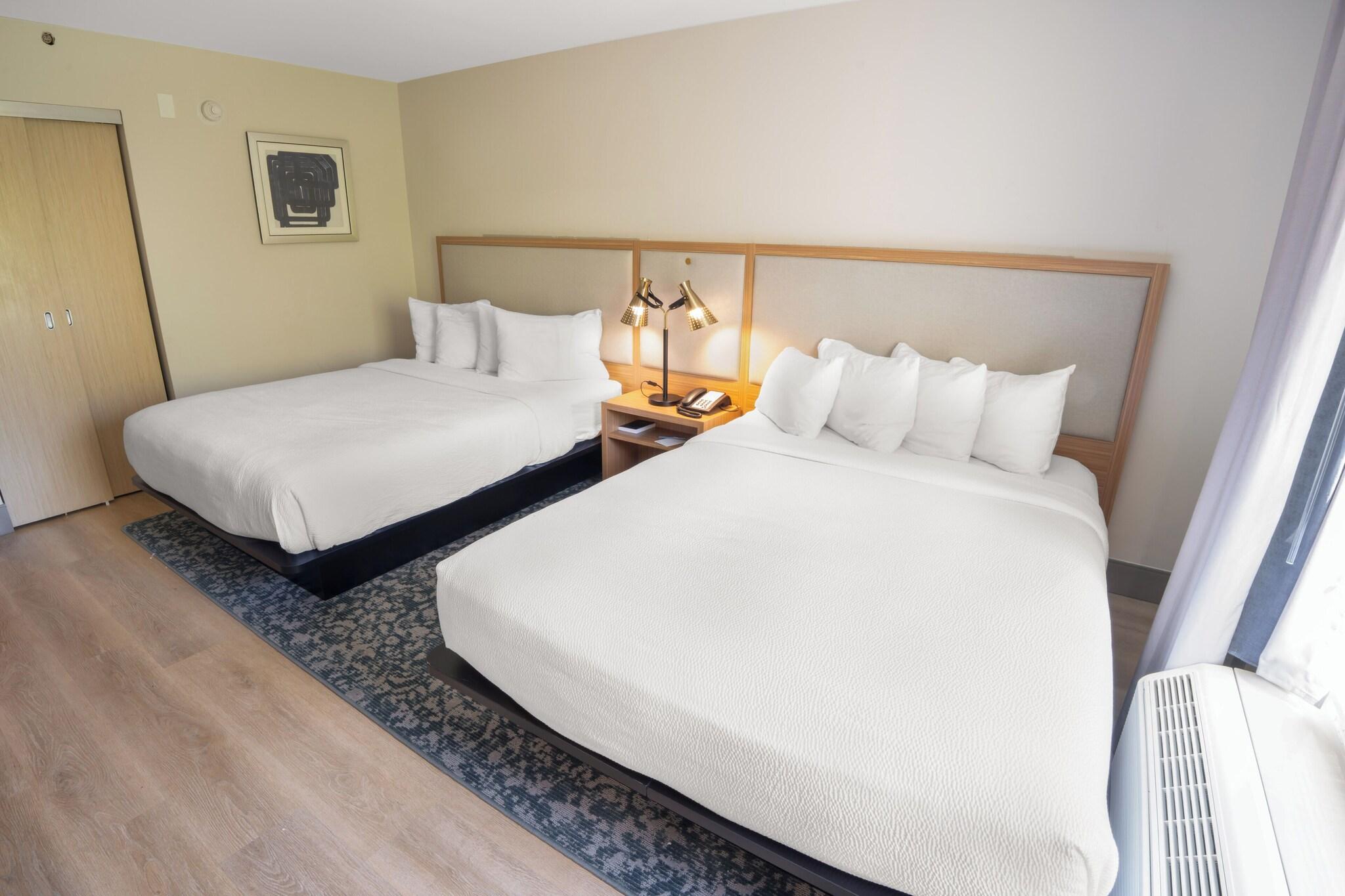 Quadruple Two Queen Beds