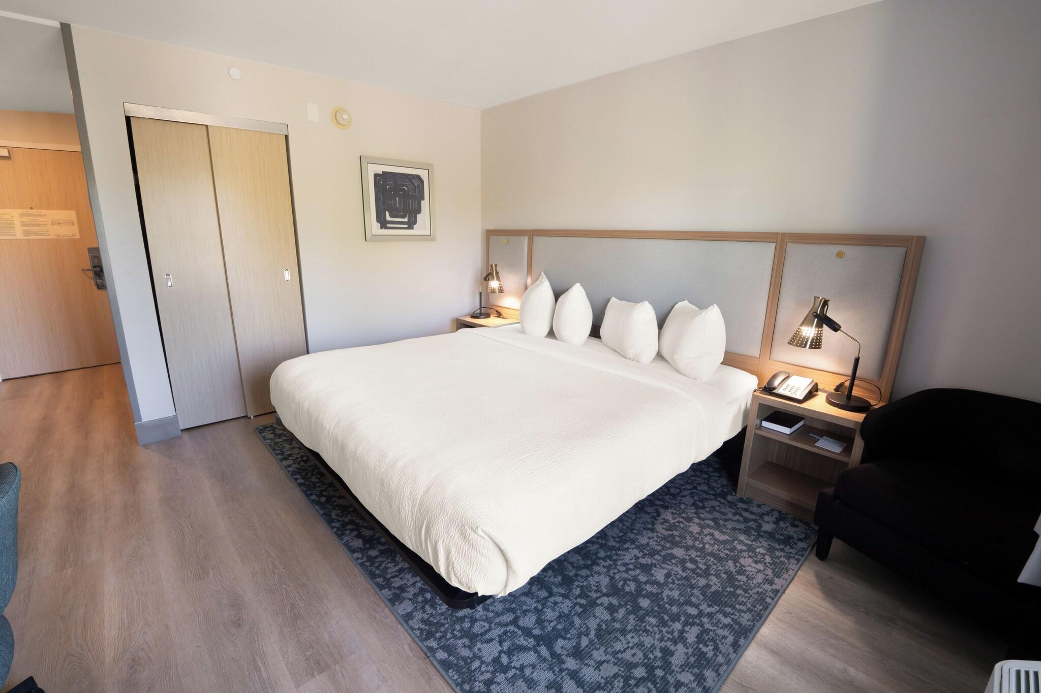 Double Accessible King Size Bed