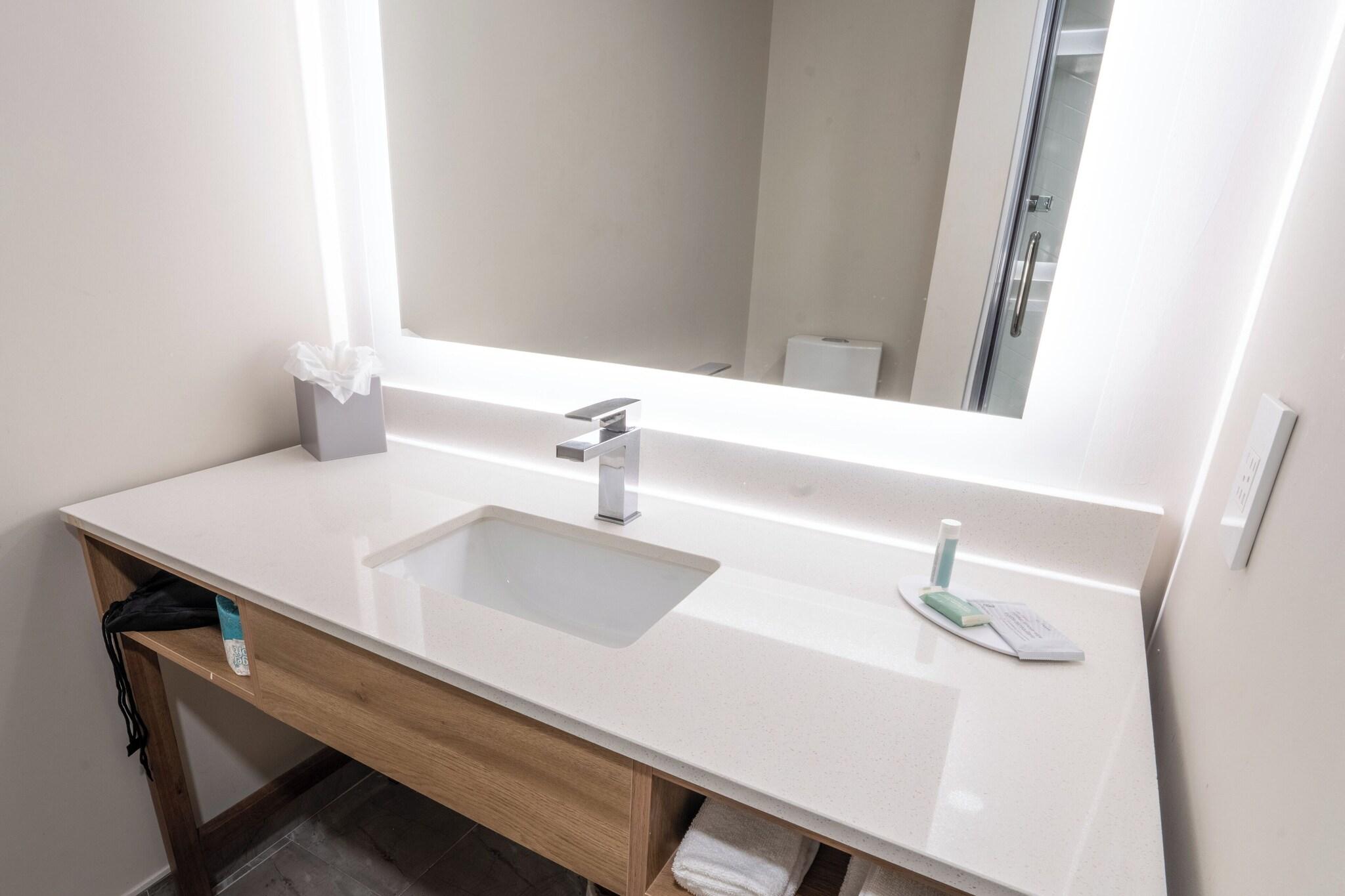 Suite Accessible Executive Room