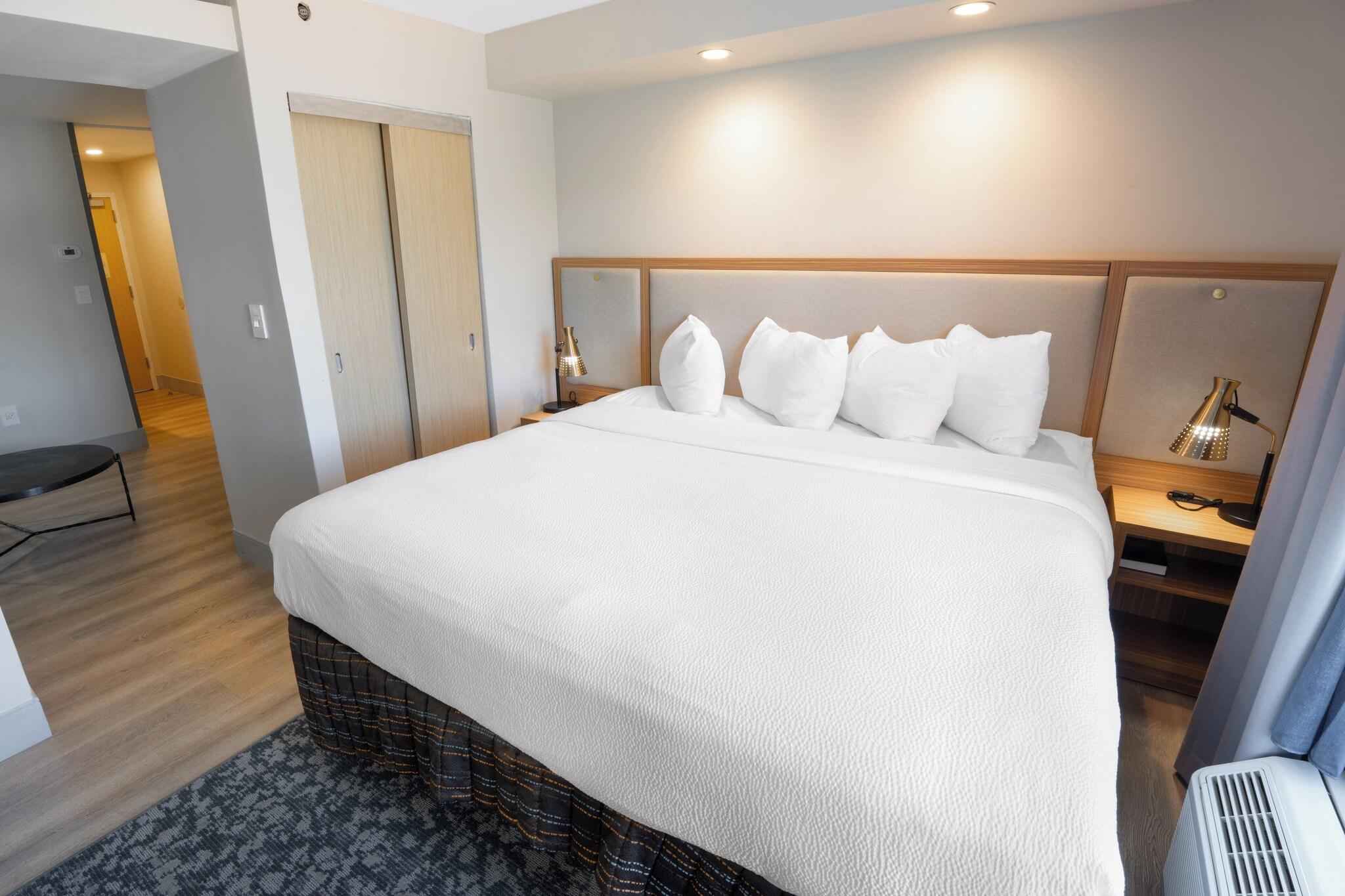 Suite Executive King Bed