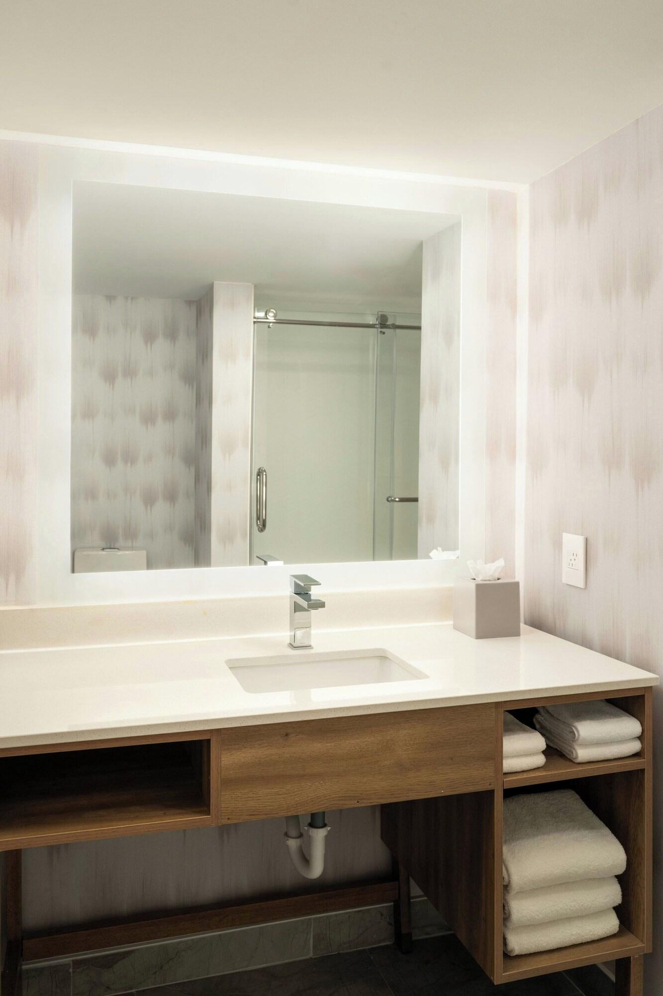 Suite Executive King Bed