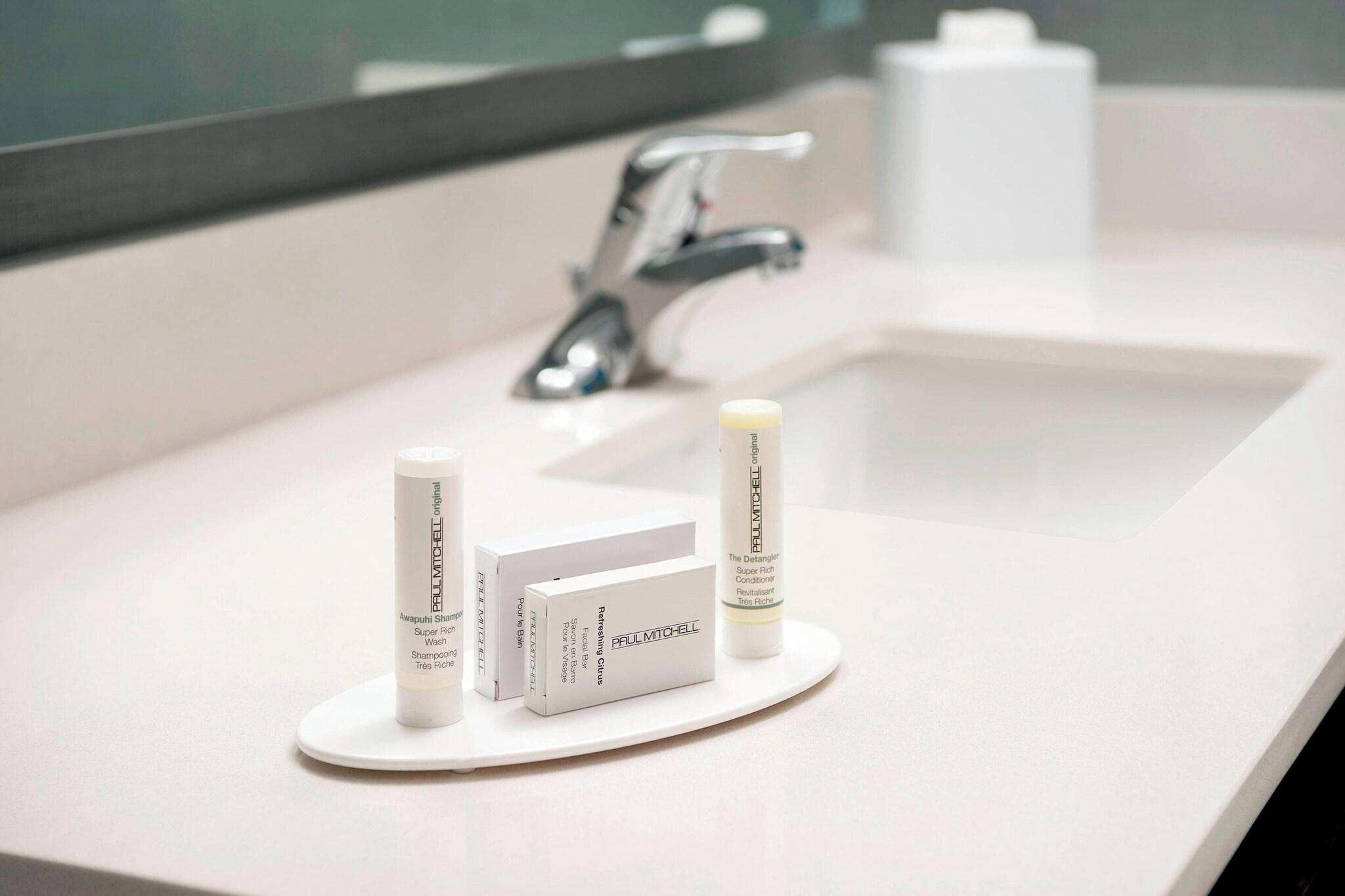 Studio Two Queen Beds