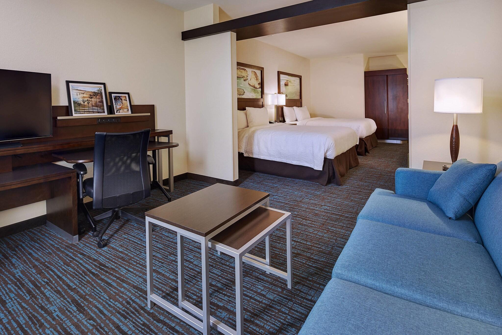 Suite Two Queen Beds