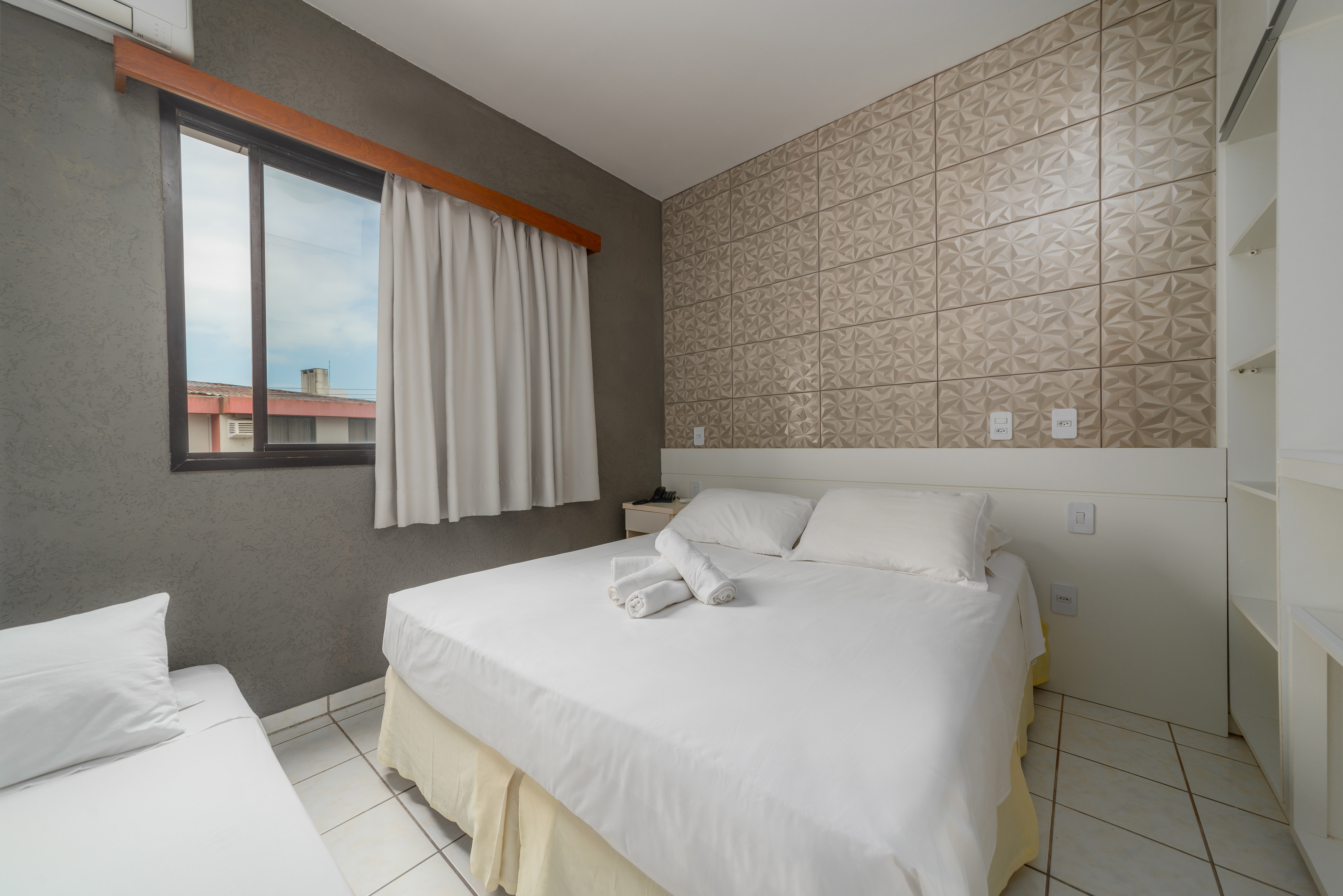 Family Room Capacity 4