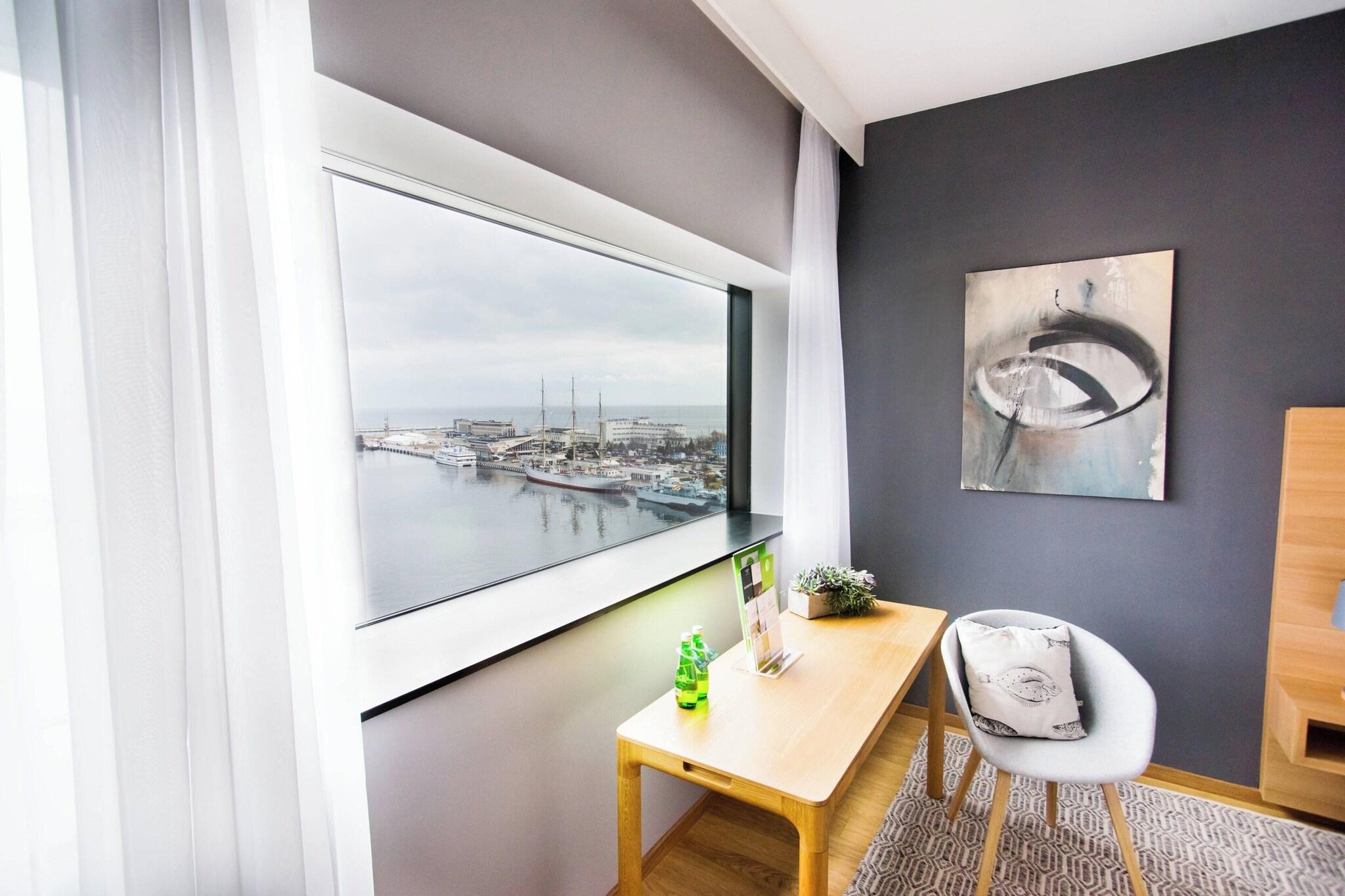 Suite Sea View King Bed