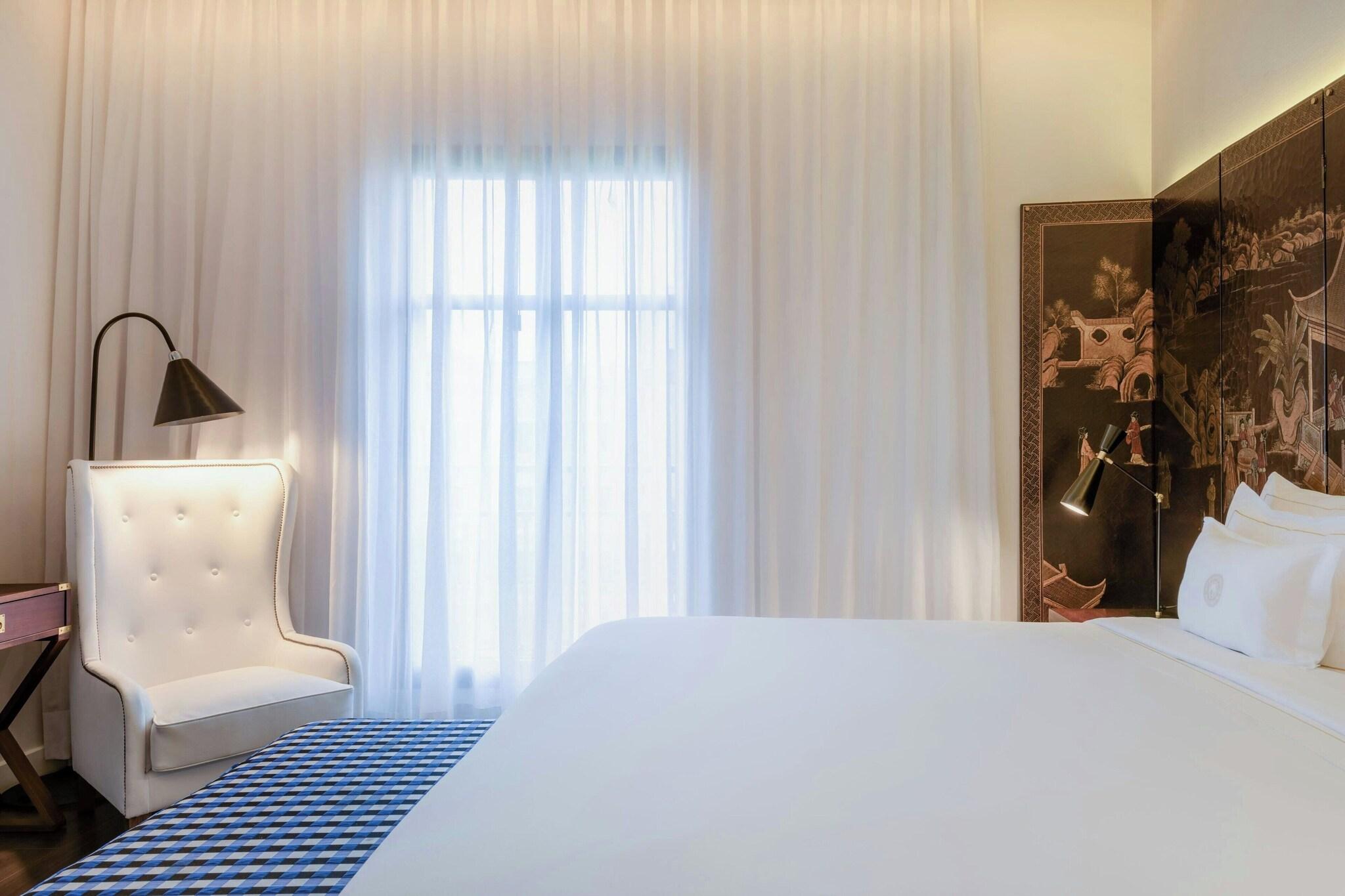 Suite King Bed One Bedroom 